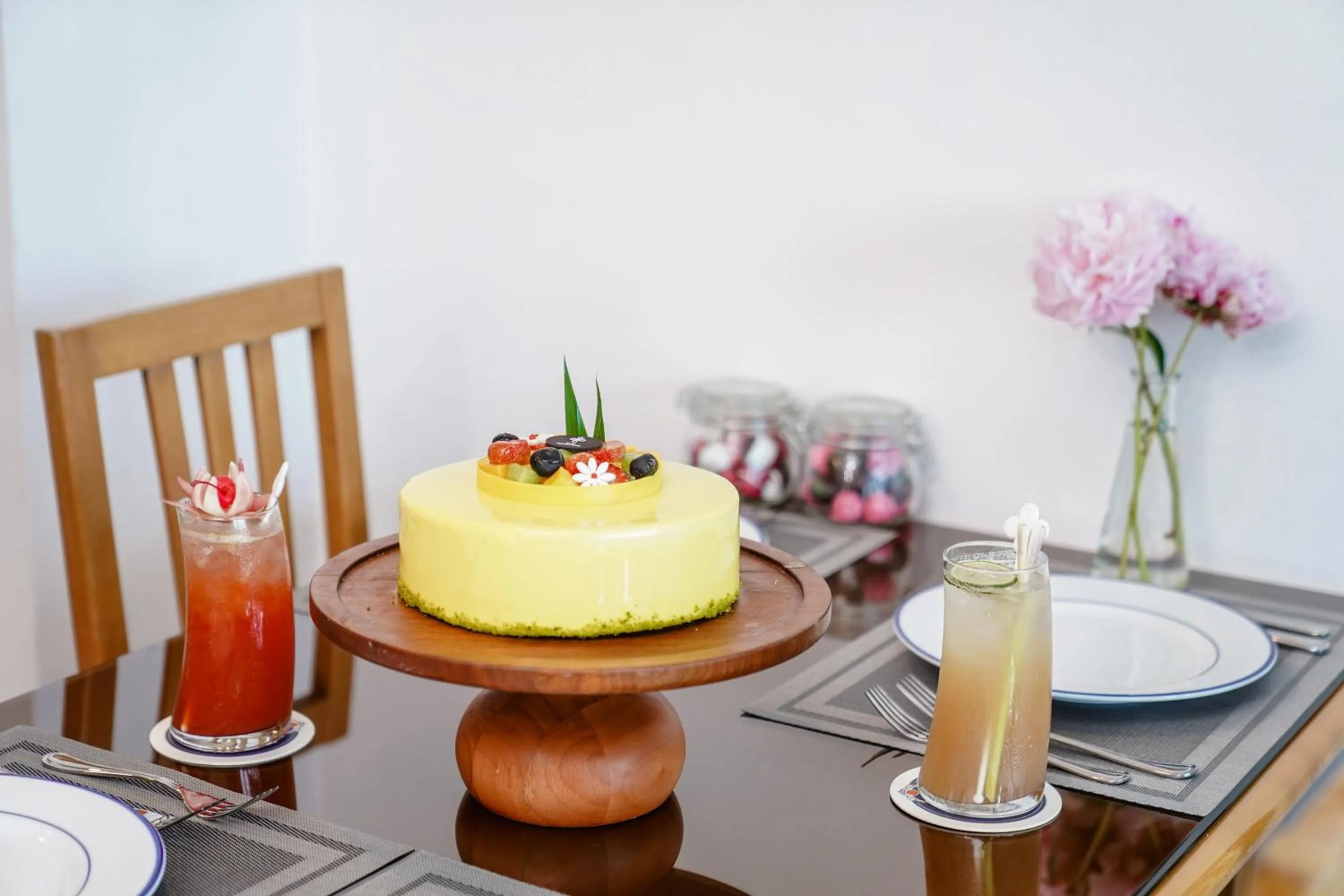 Dining area in Daeha Serviced Apartment
