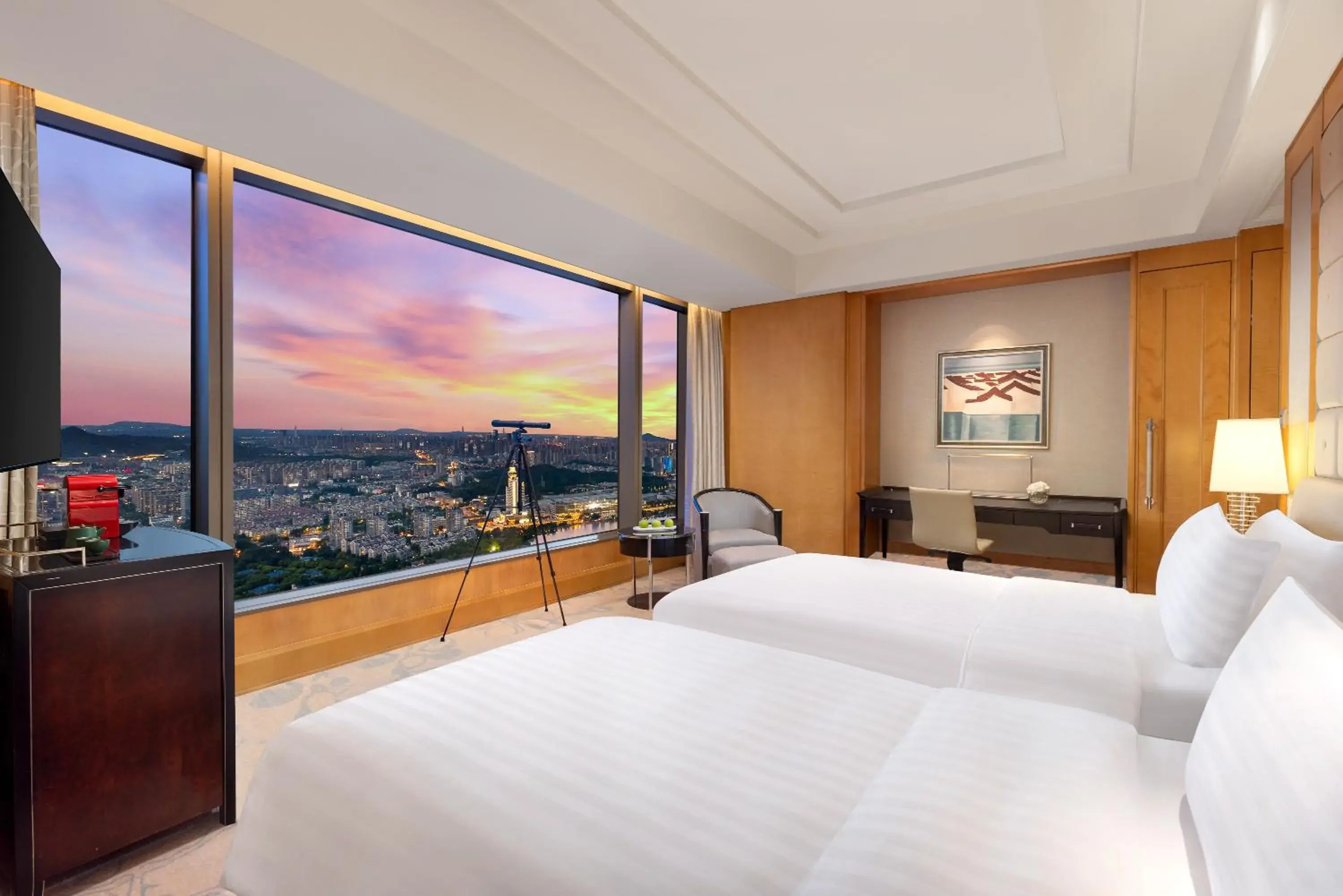 Bedroom, Bed in Shangri-La Nanjing Bedroom, Bed in Shangri-La Nanjing