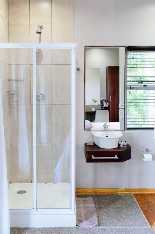 Bathroom in Elegant Lodge & Conference Center