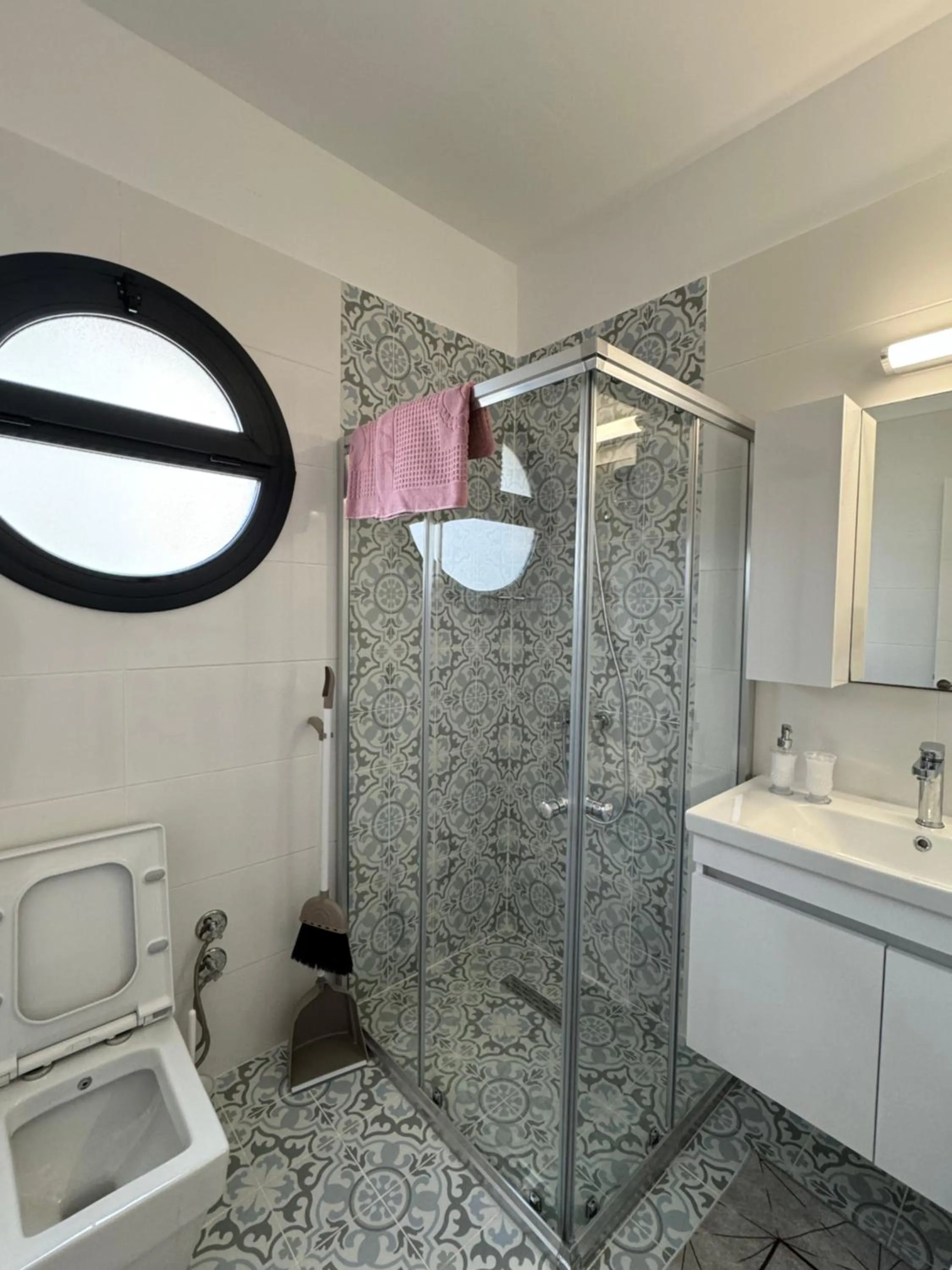 Shower in Caesar Resort & SPA Commodus