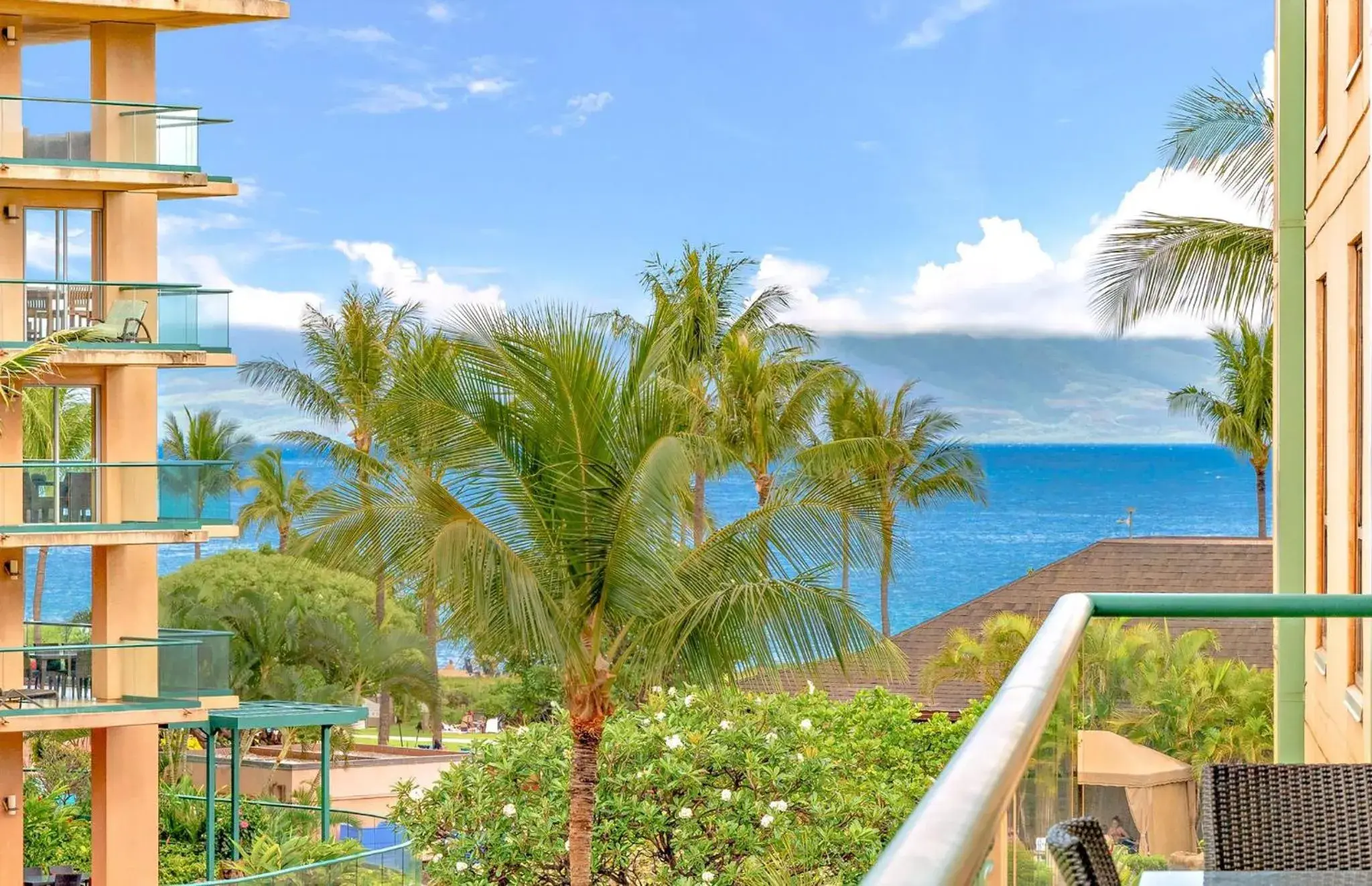 Property building in Honua Kai Resort And Spa By Maui Resort Rentals Property building in Honua Kai Resort And Spa By Maui Resort Rentals