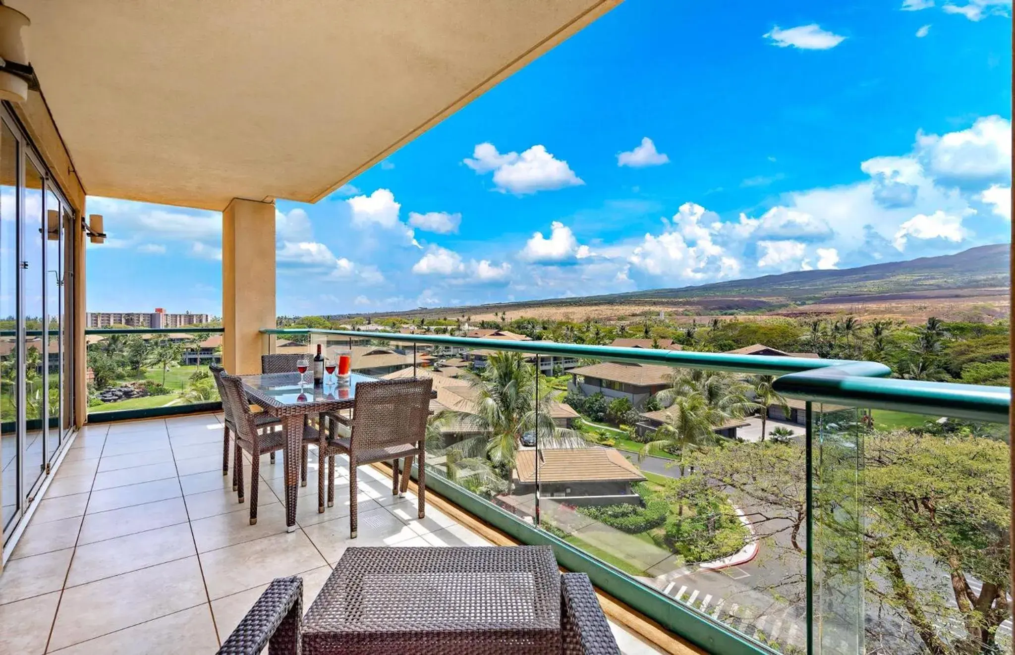 Property building in Honua Kai Resort And Spa By Maui Resort Rentals Property building in Honua Kai Resort And Spa By Maui Resort Rentals