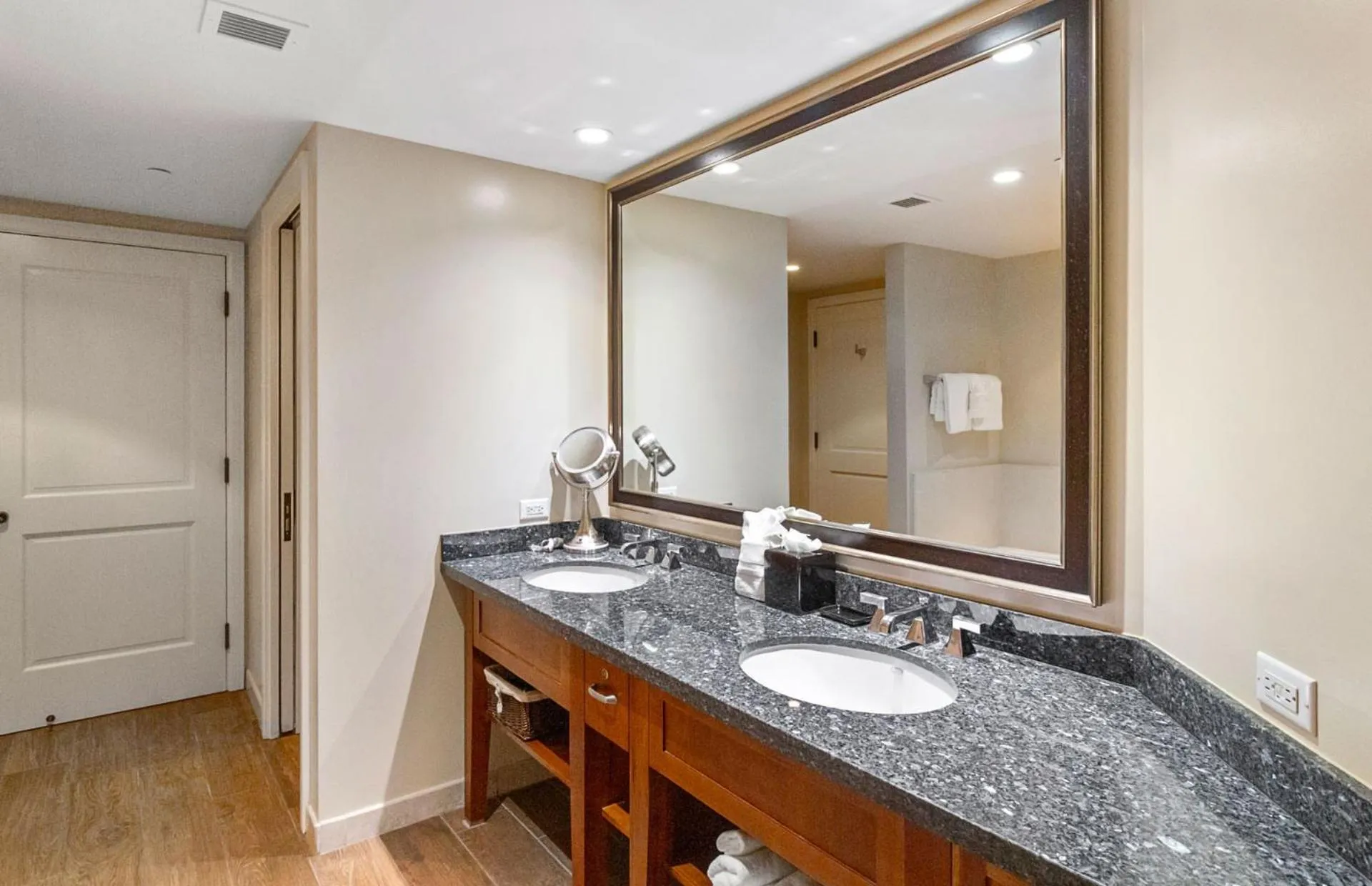 Property building in Honua Kai Resort And Spa By Maui Resort Rentals