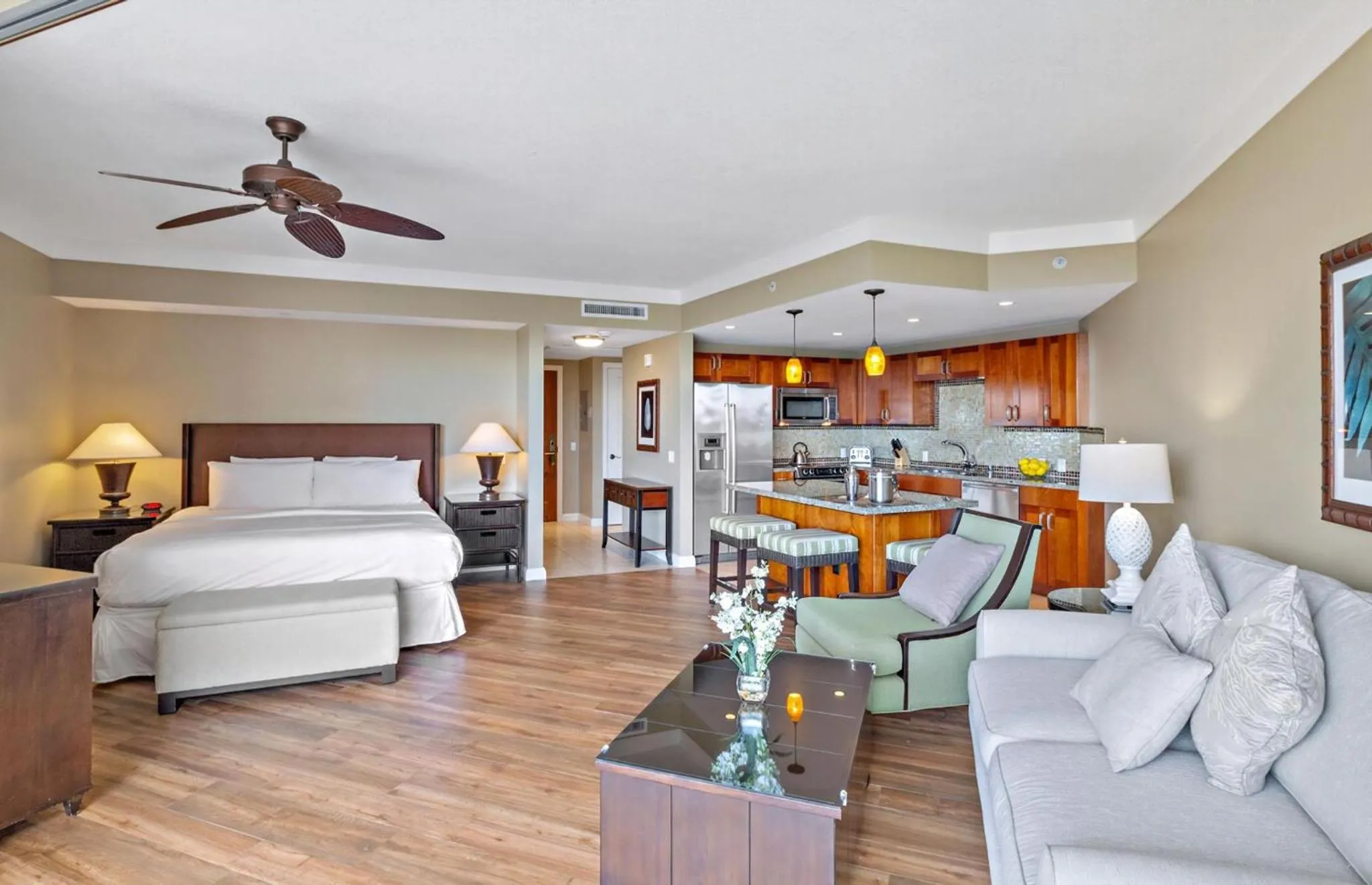 Property building, Bed in Honua Kai Resort And Spa By Maui Resort Rentals