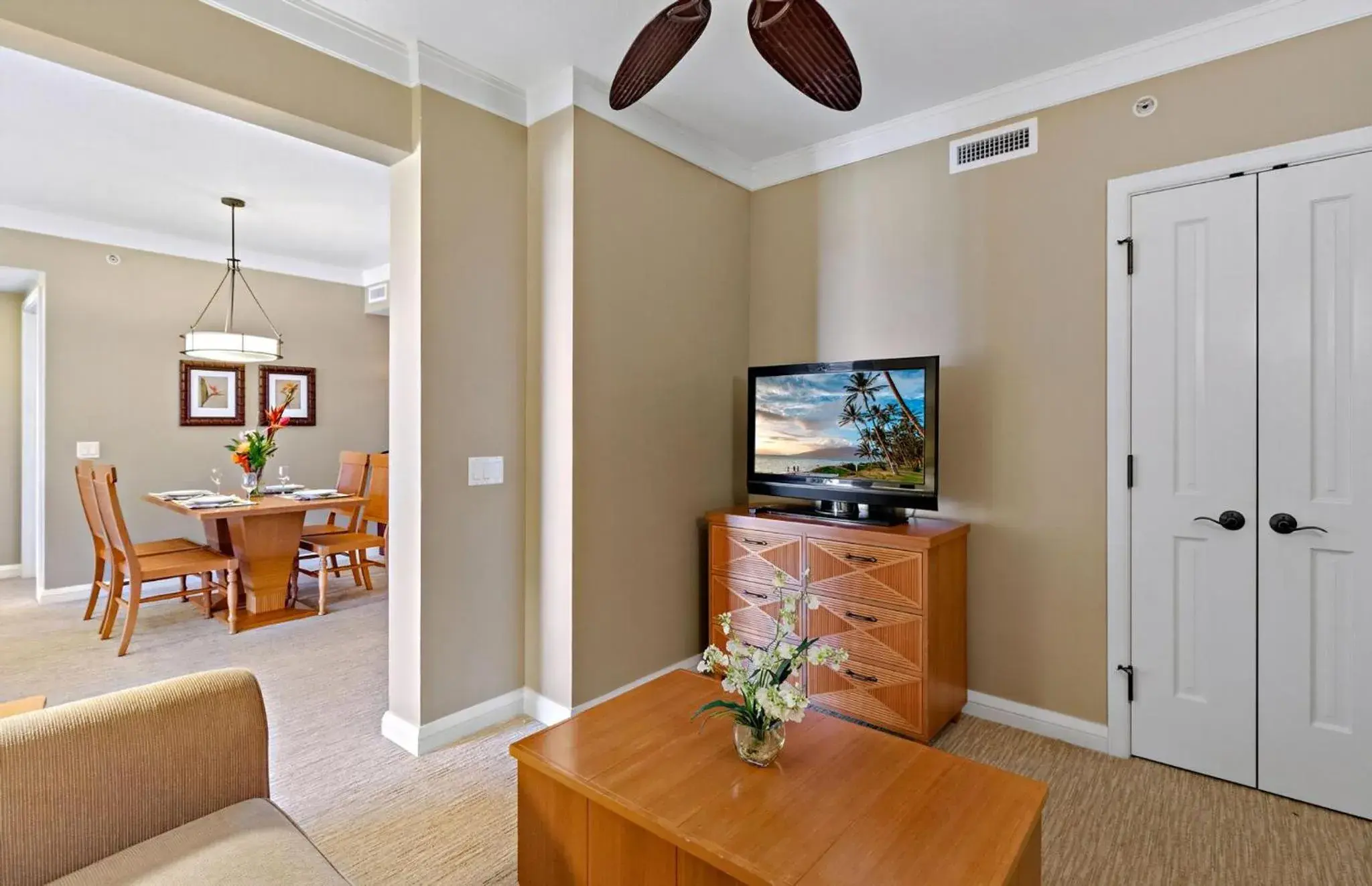 Property building in Honua Kai Resort And Spa By Maui Resort Rentals Property building in Honua Kai Resort And Spa By Maui Resort Rentals