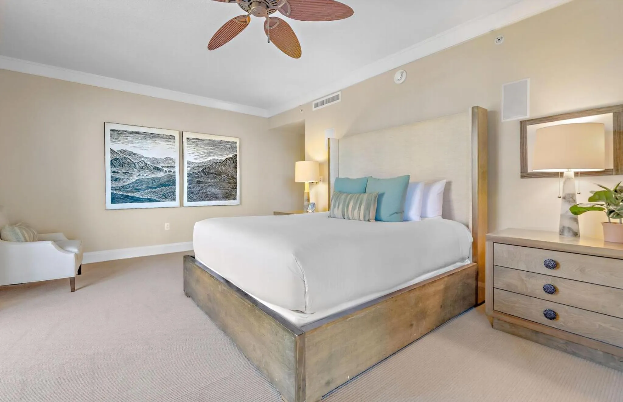 Property building, Bed in Honua Kai Resort And Spa By Maui Resort Rentals