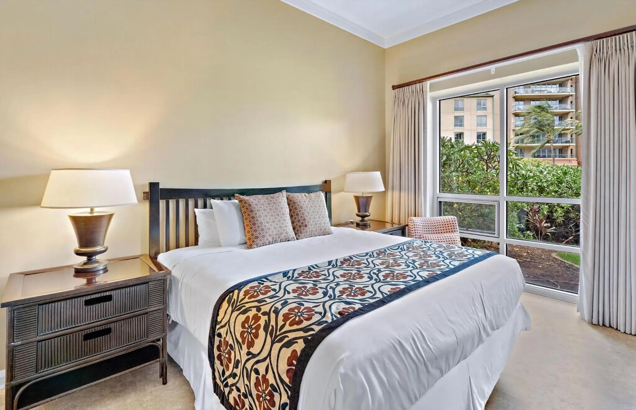 Property building, Bed in Honua Kai Resort And Spa By Maui Resort Rentals