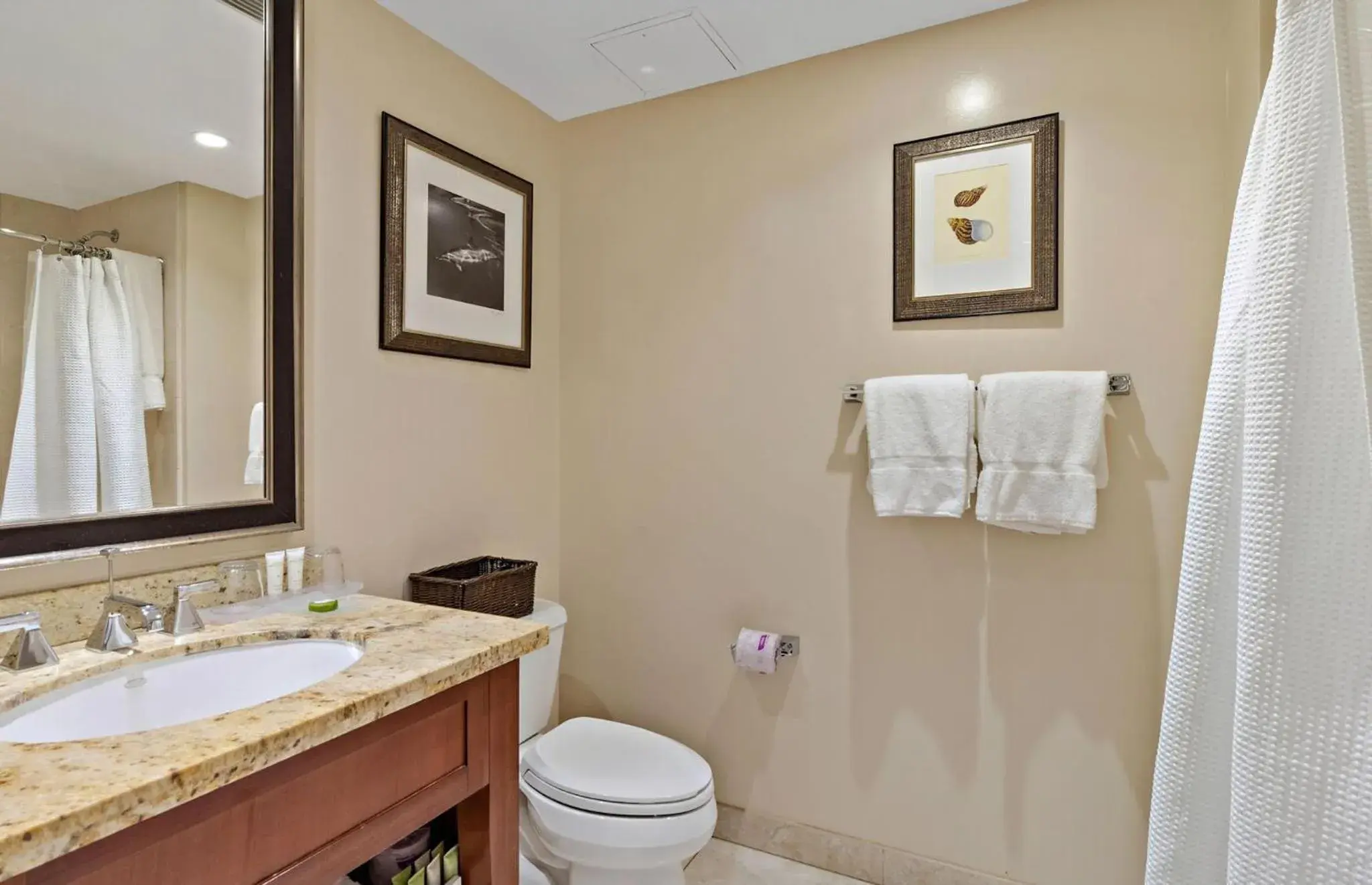 Property building in Honua Kai Resort And Spa By Maui Resort Rentals Property building in Honua Kai Resort And Spa By Maui Resort Rentals