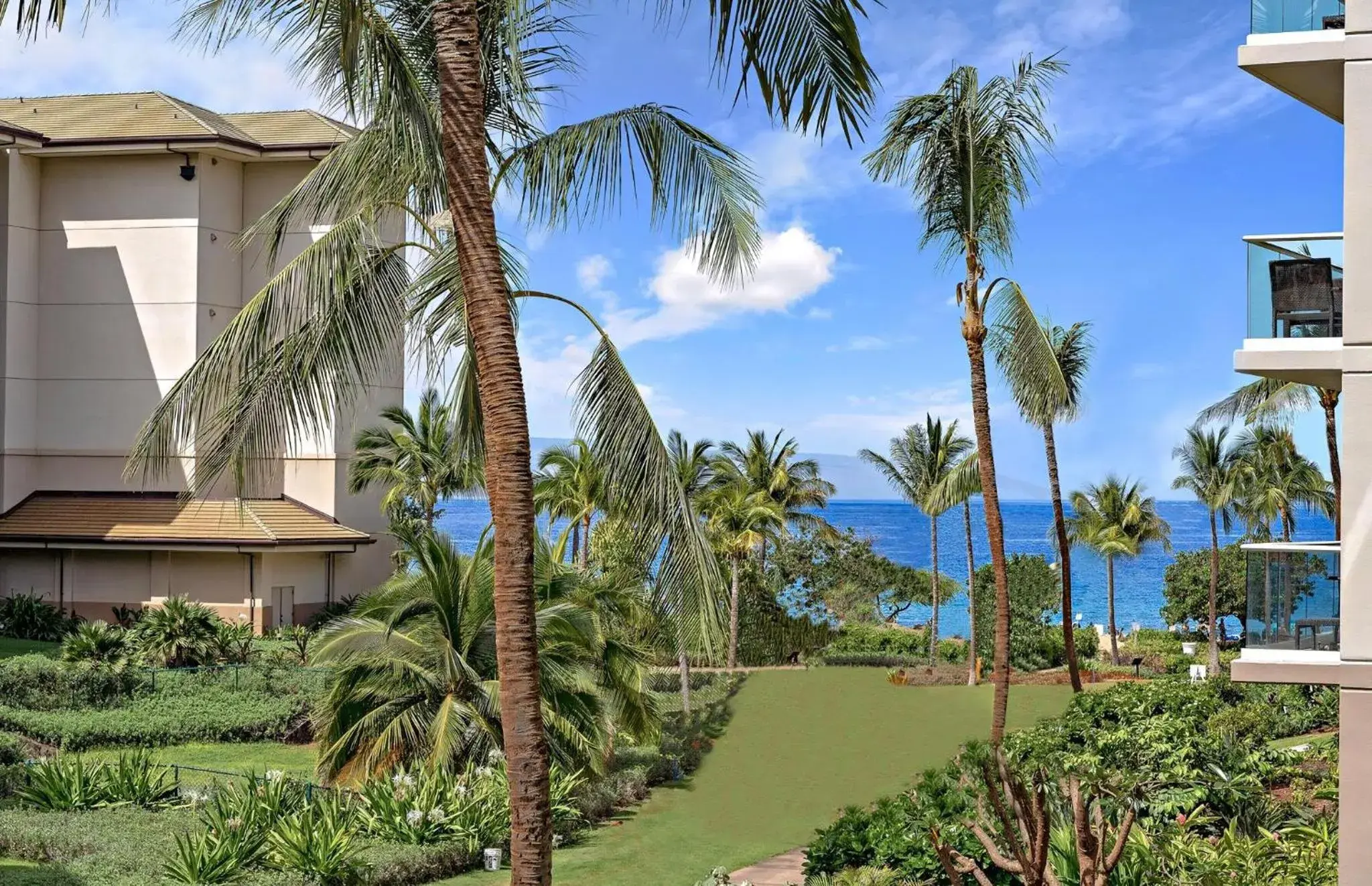 Property building in Honua Kai Resort And Spa By Maui Resort Rentals Property building in Honua Kai Resort And Spa By Maui Resort Rentals