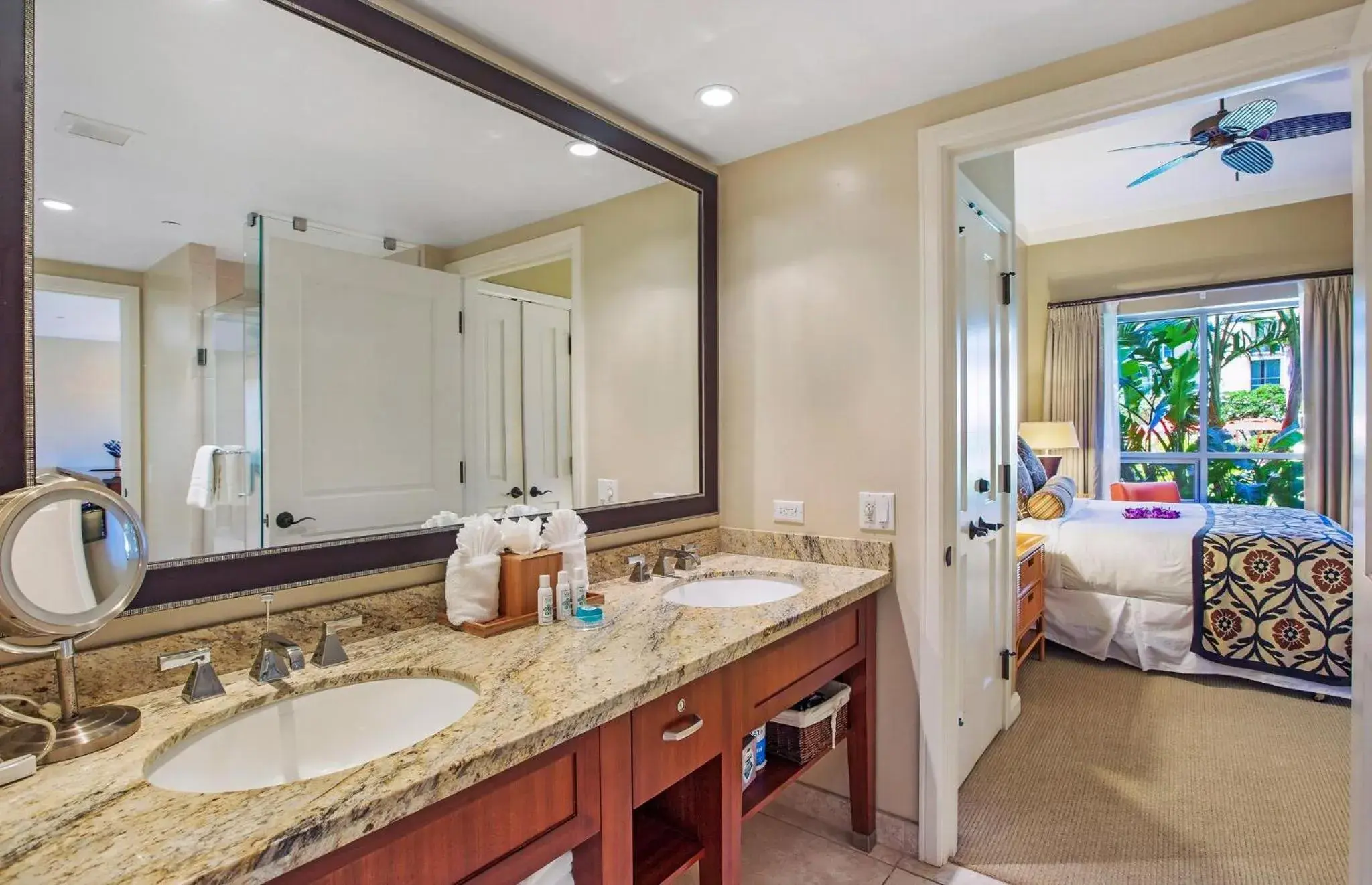 Property building in Honua Kai Resort And Spa By Maui Resort Rentals Property building in Honua Kai Resort And Spa By Maui Resort Rentals