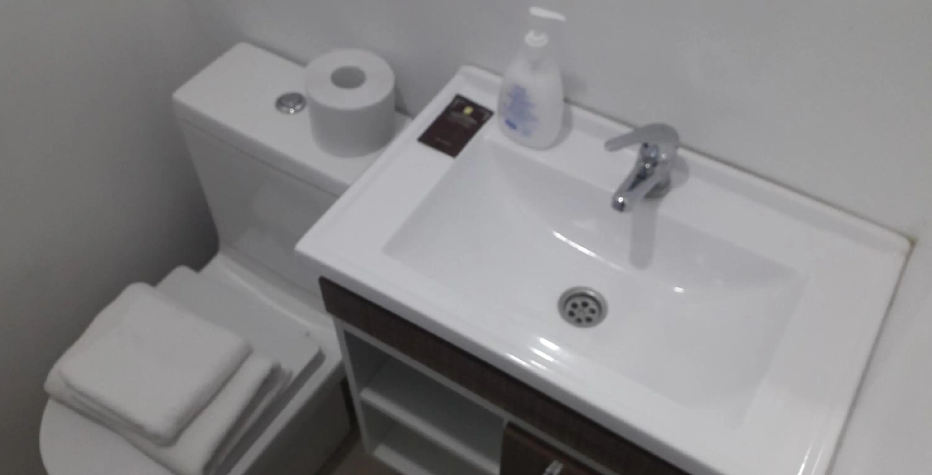 Bathroom in Hostal del Rio