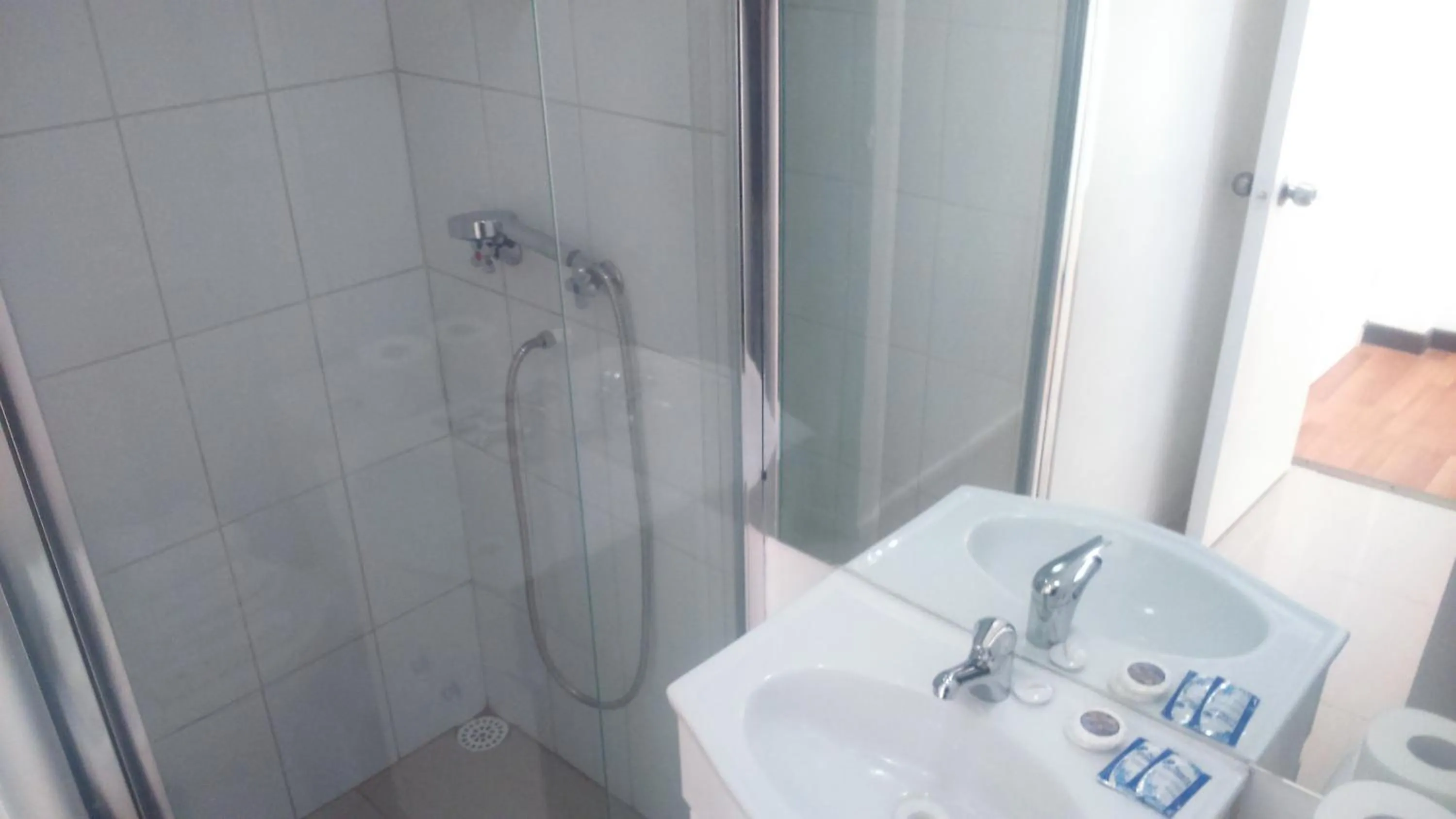 Bathroom in Hostal del Rio