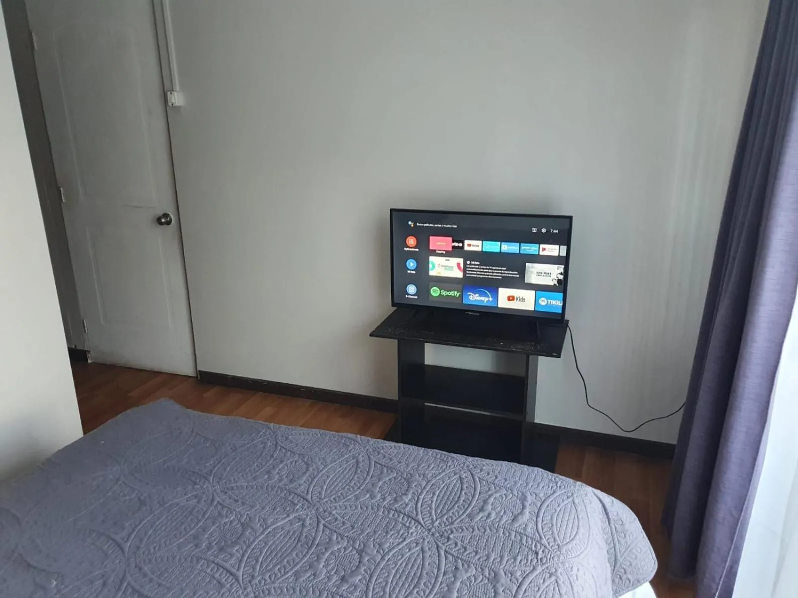 TV and multimedia, Bed in Hostal del Rio