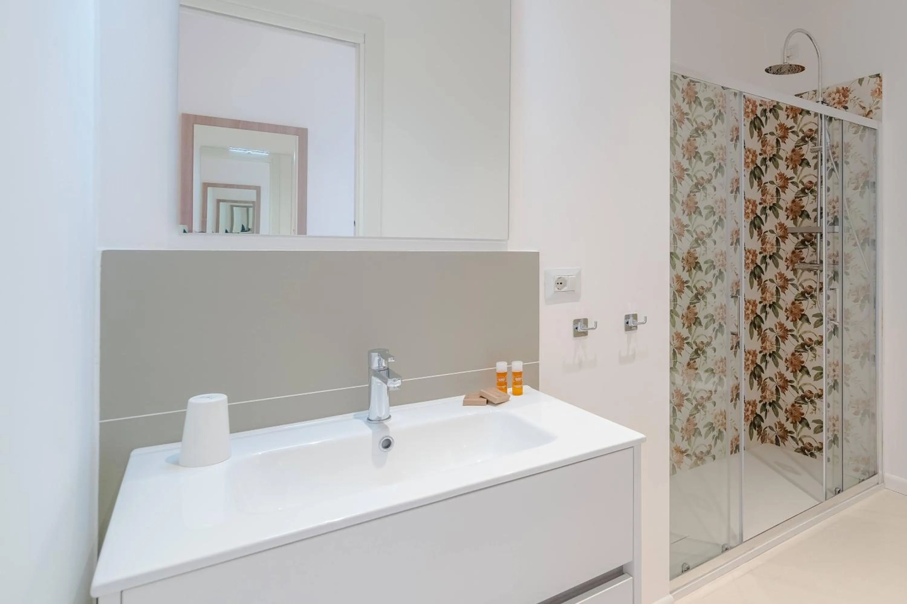 Shower in Dimore delle Zagare Molo