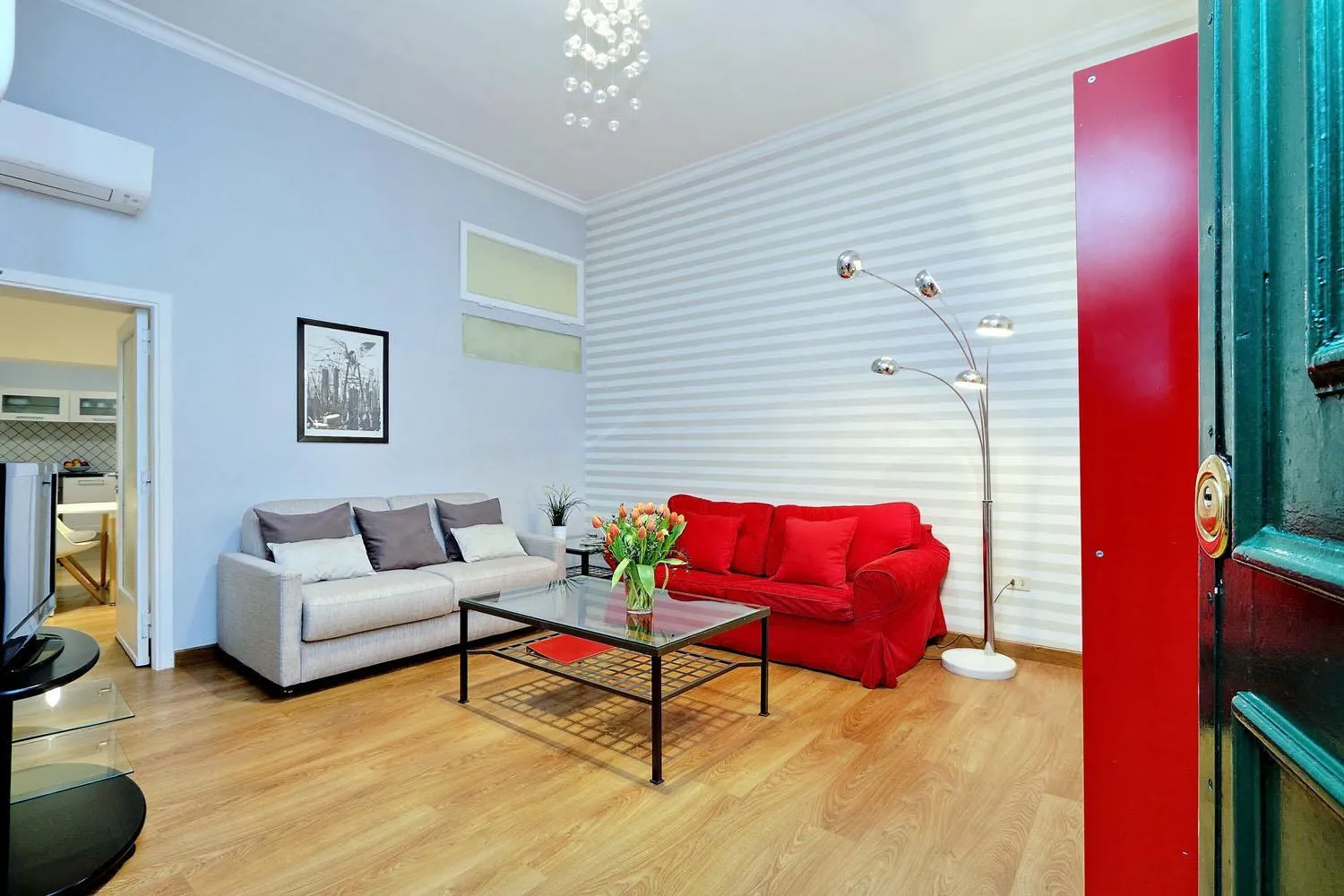 Living room in Cozy Tritone - My Extra Home