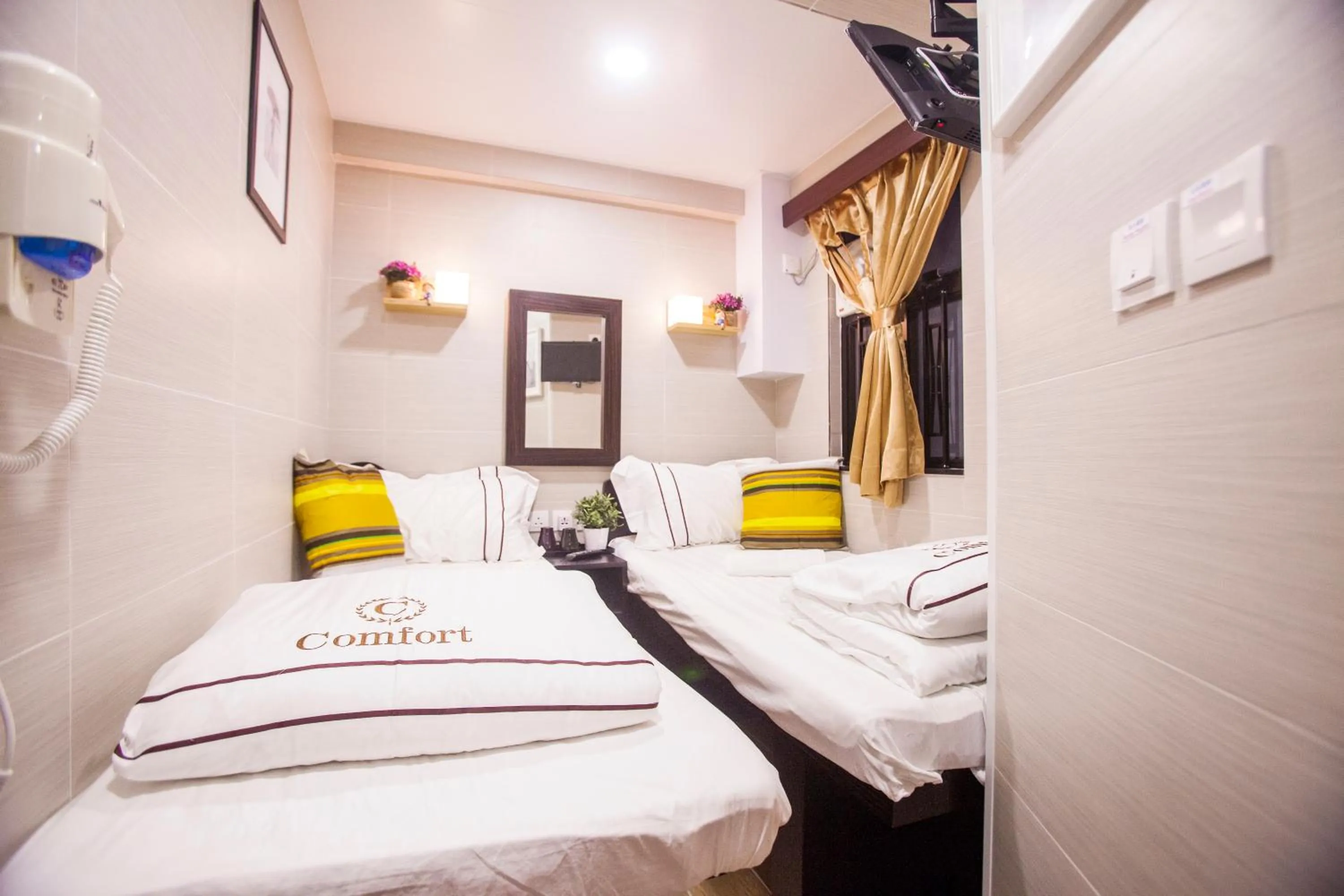 Bedroom, Bed in Joyous Guest House