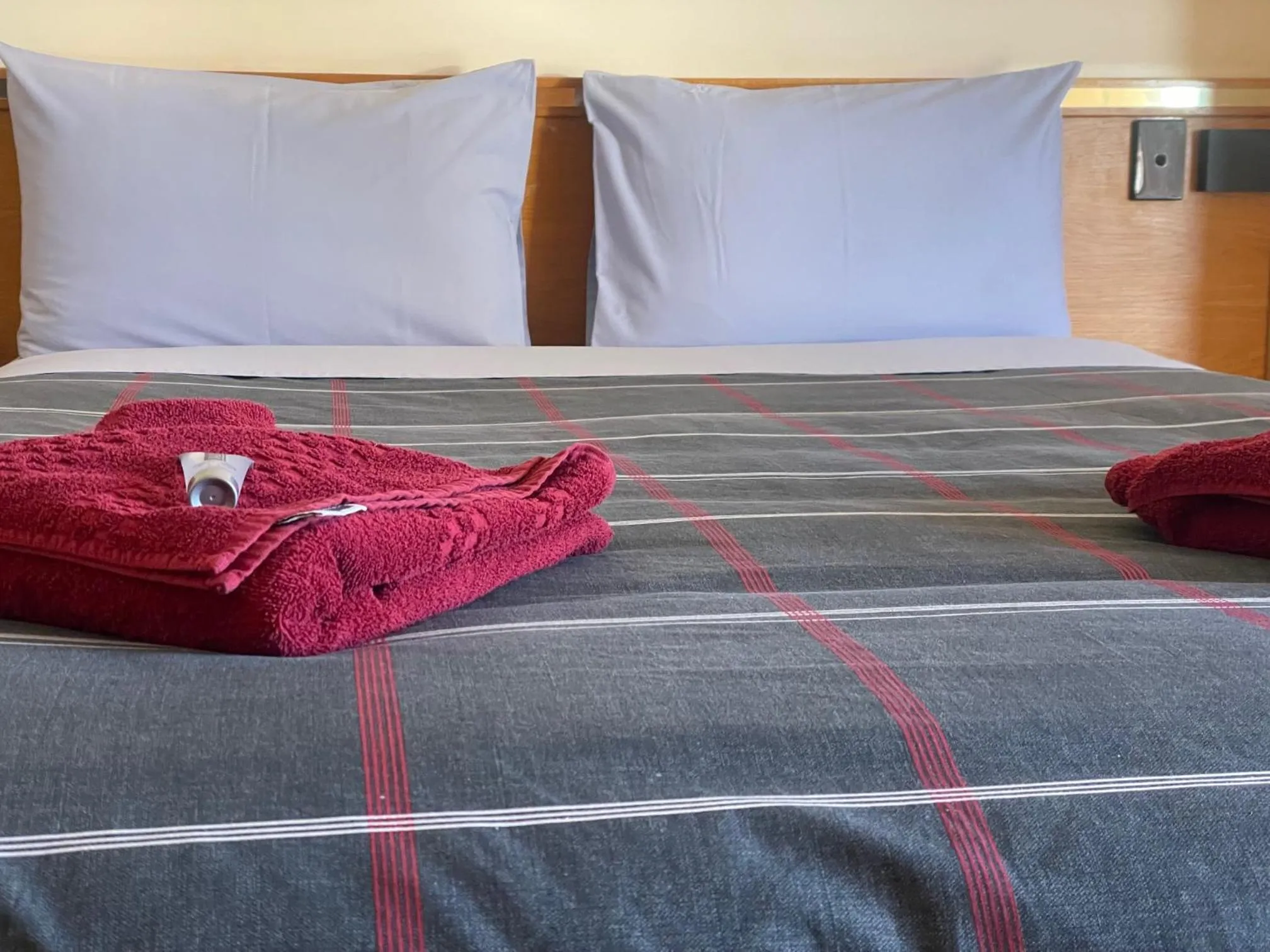 Bed in True blue Motor Inn