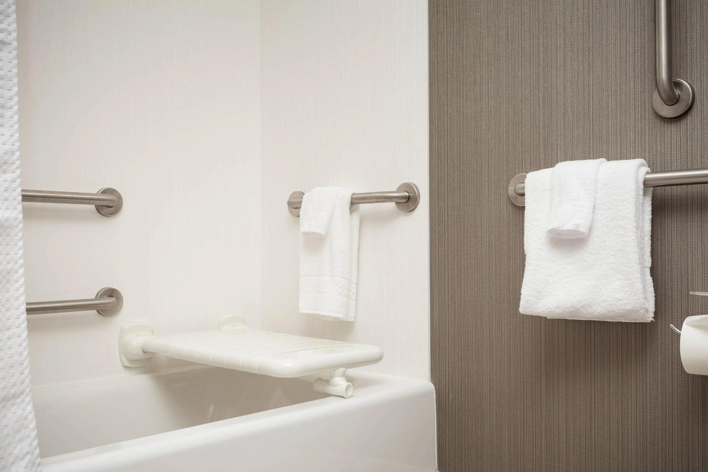 Bathroom in Courtyard by Marriott Walla Walla