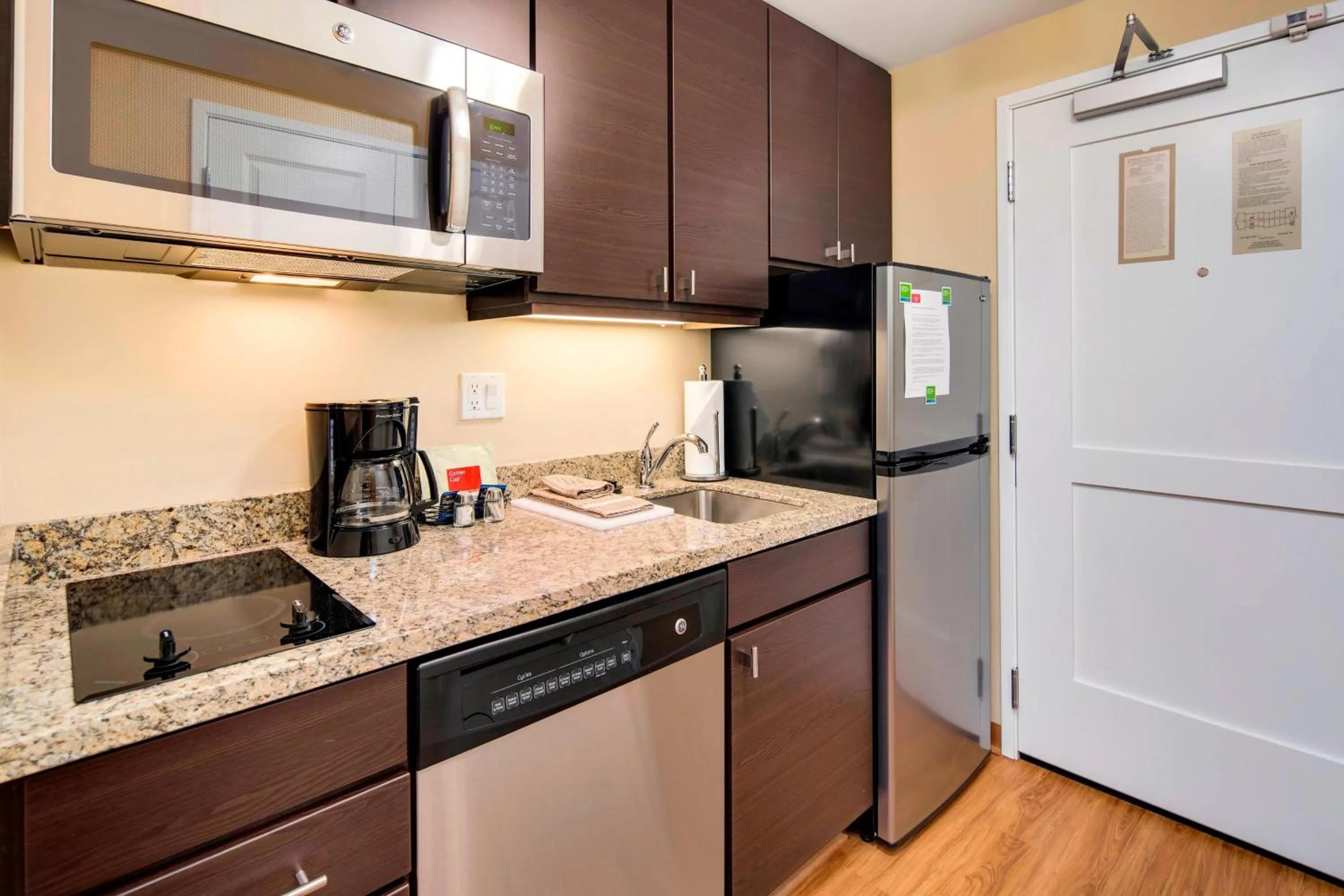 Kitchen or kitchenette in TownePlace Suites by Marriott Bellingham