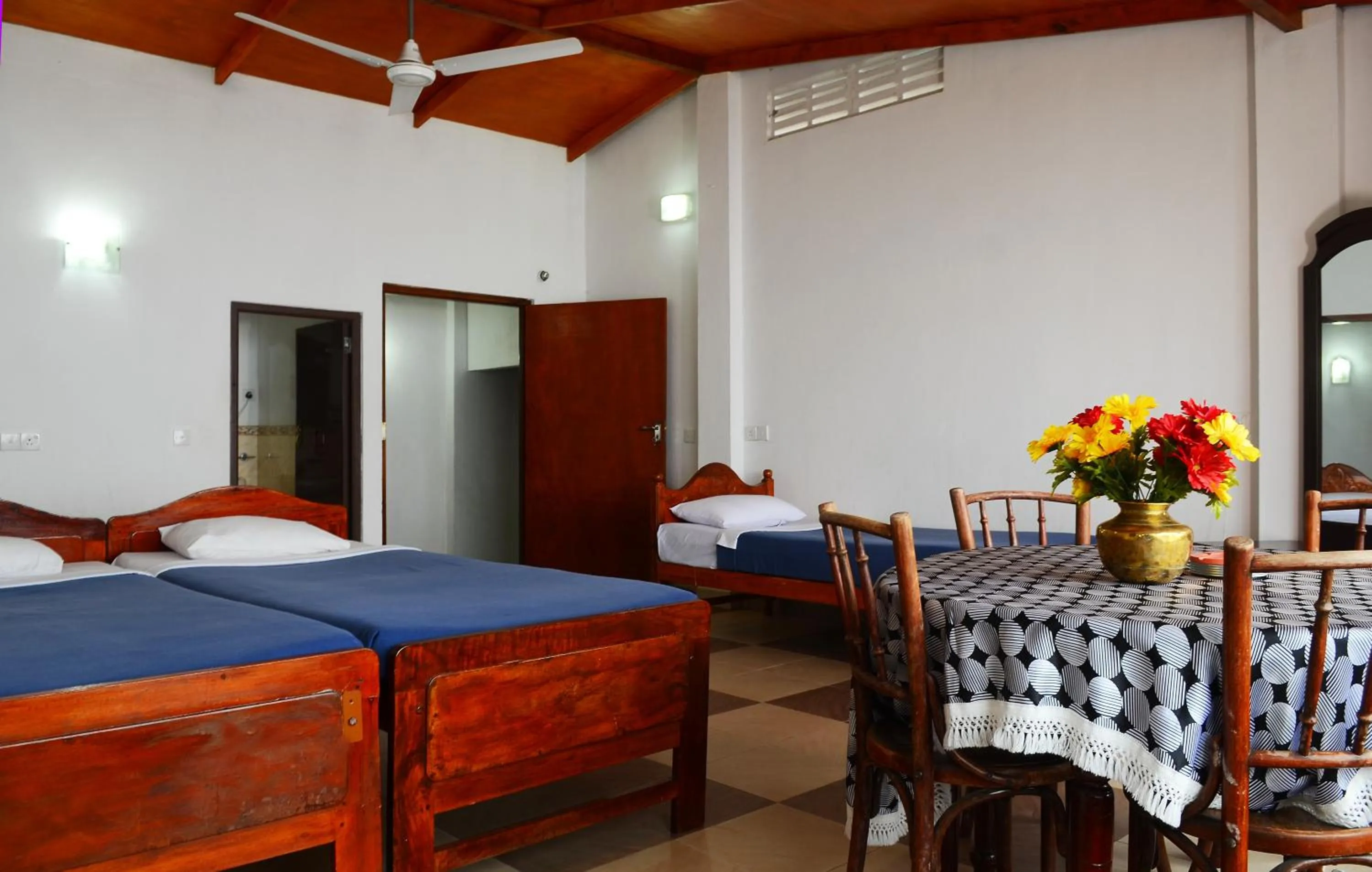 Photo of the whole room, Bed in Ella Gap Panorama