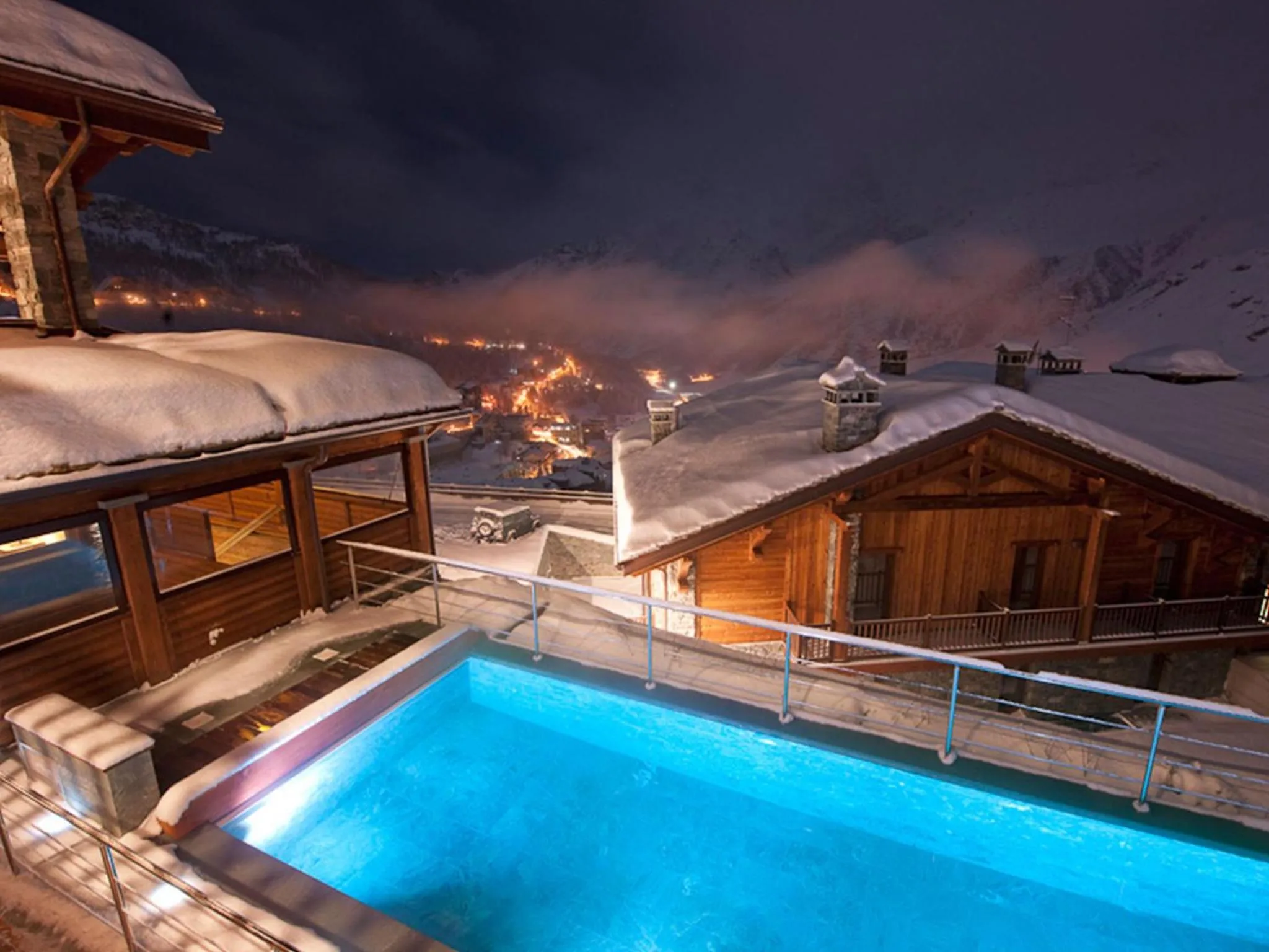 Swimming pool in Hotel Principe delle Nevi