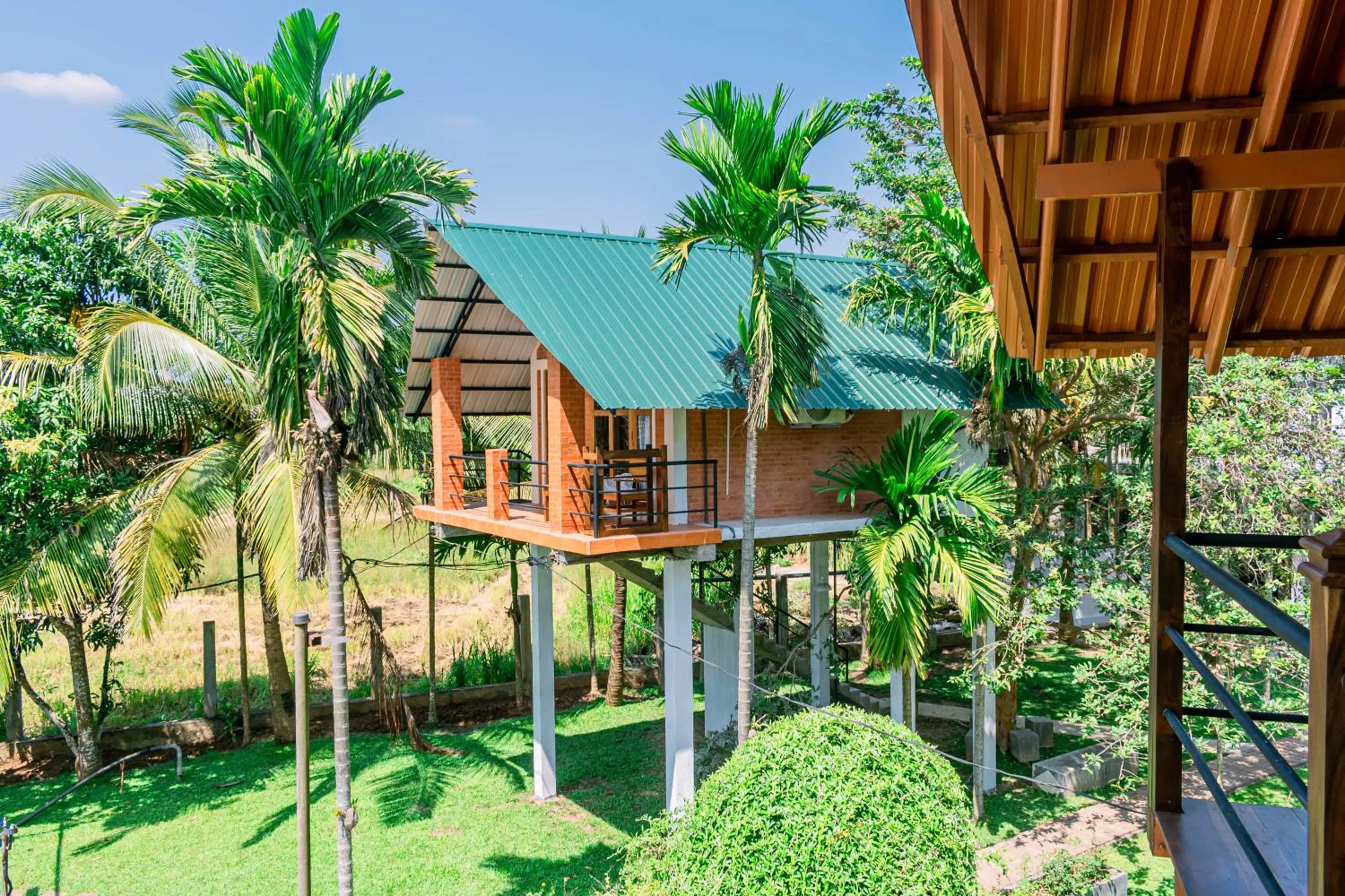 Property building in Eco Hotel Black & White - Anuradhapura