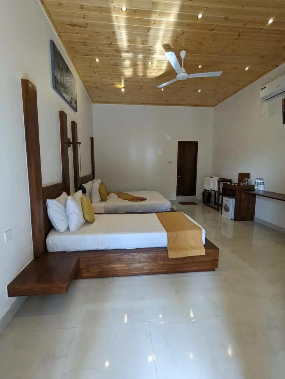 Bed in Eco Hotel Black & White - Anuradhapura