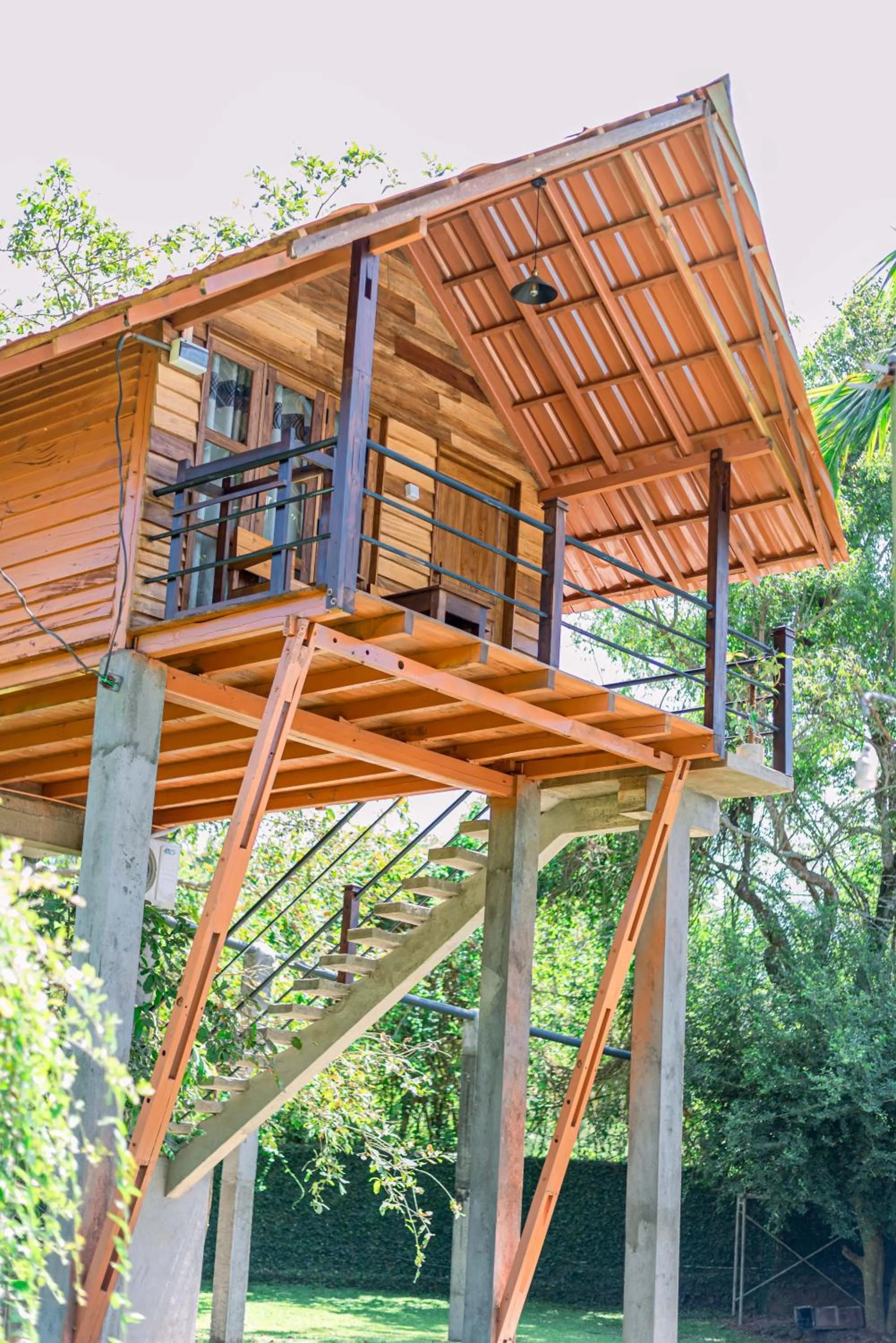 Property building in Eco Hotel Black & White - Anuradhapura