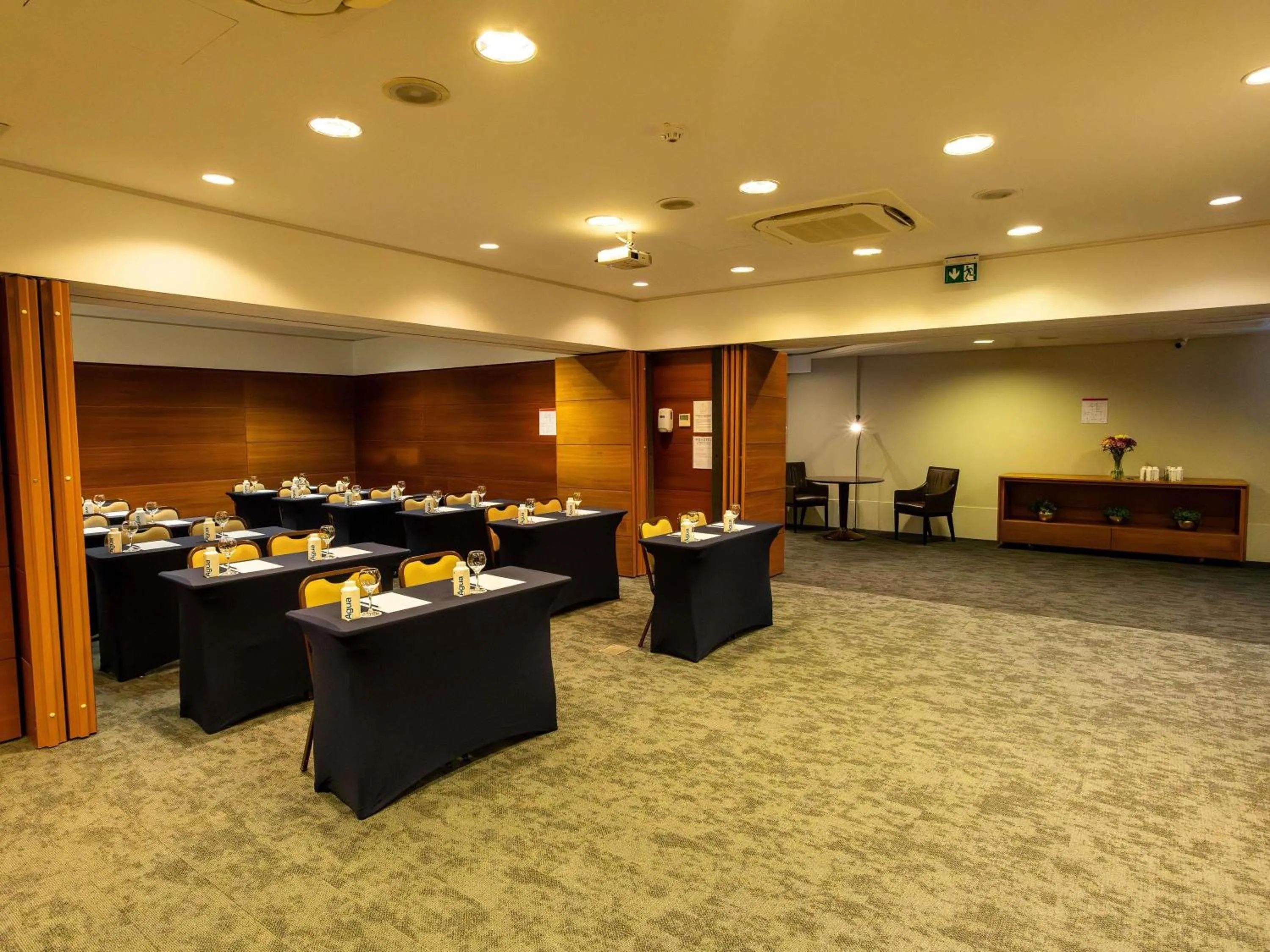 Meeting/conference room in Novotel Florianopolis
