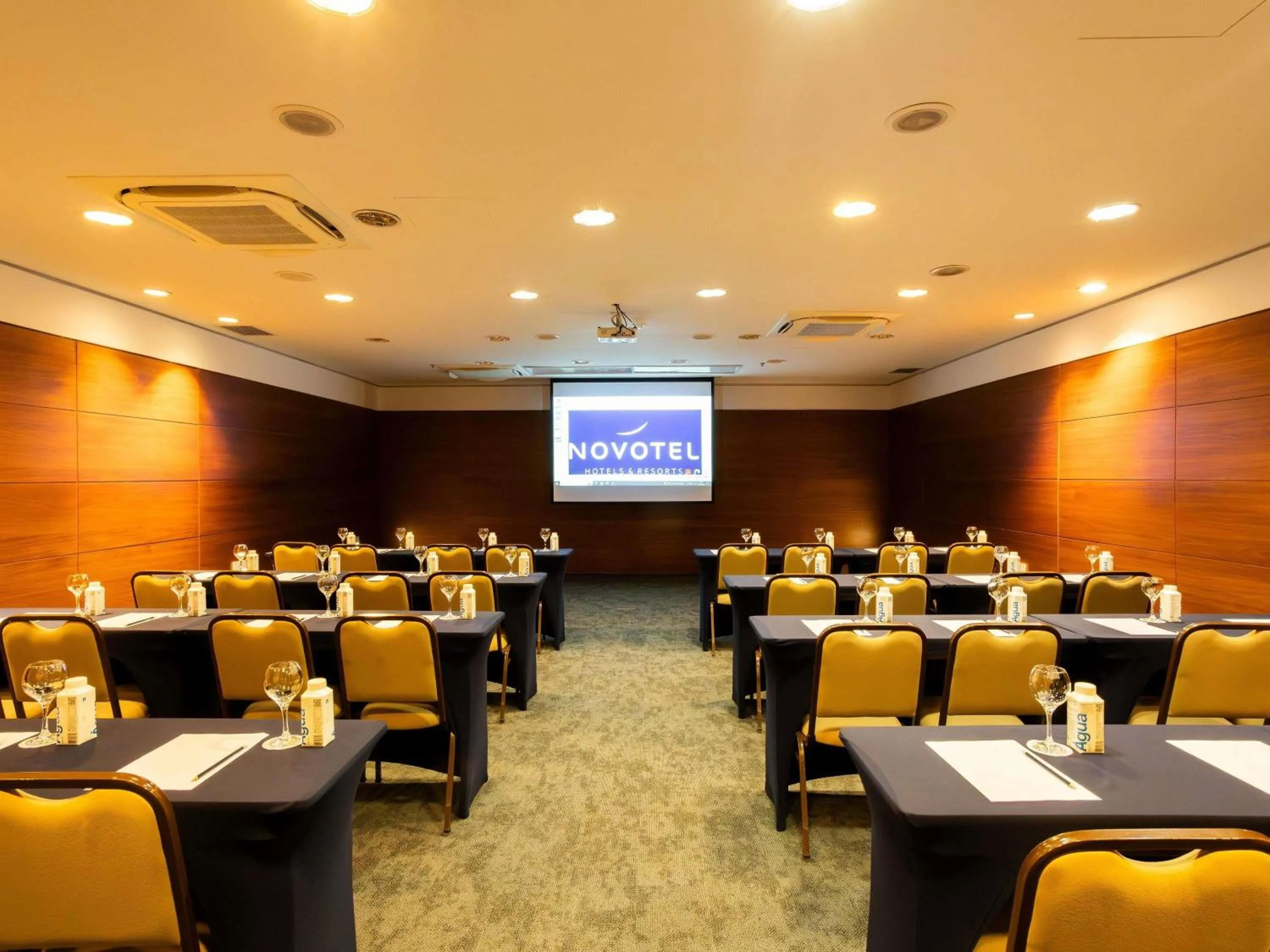 Meeting/conference room in Novotel Florianopolis