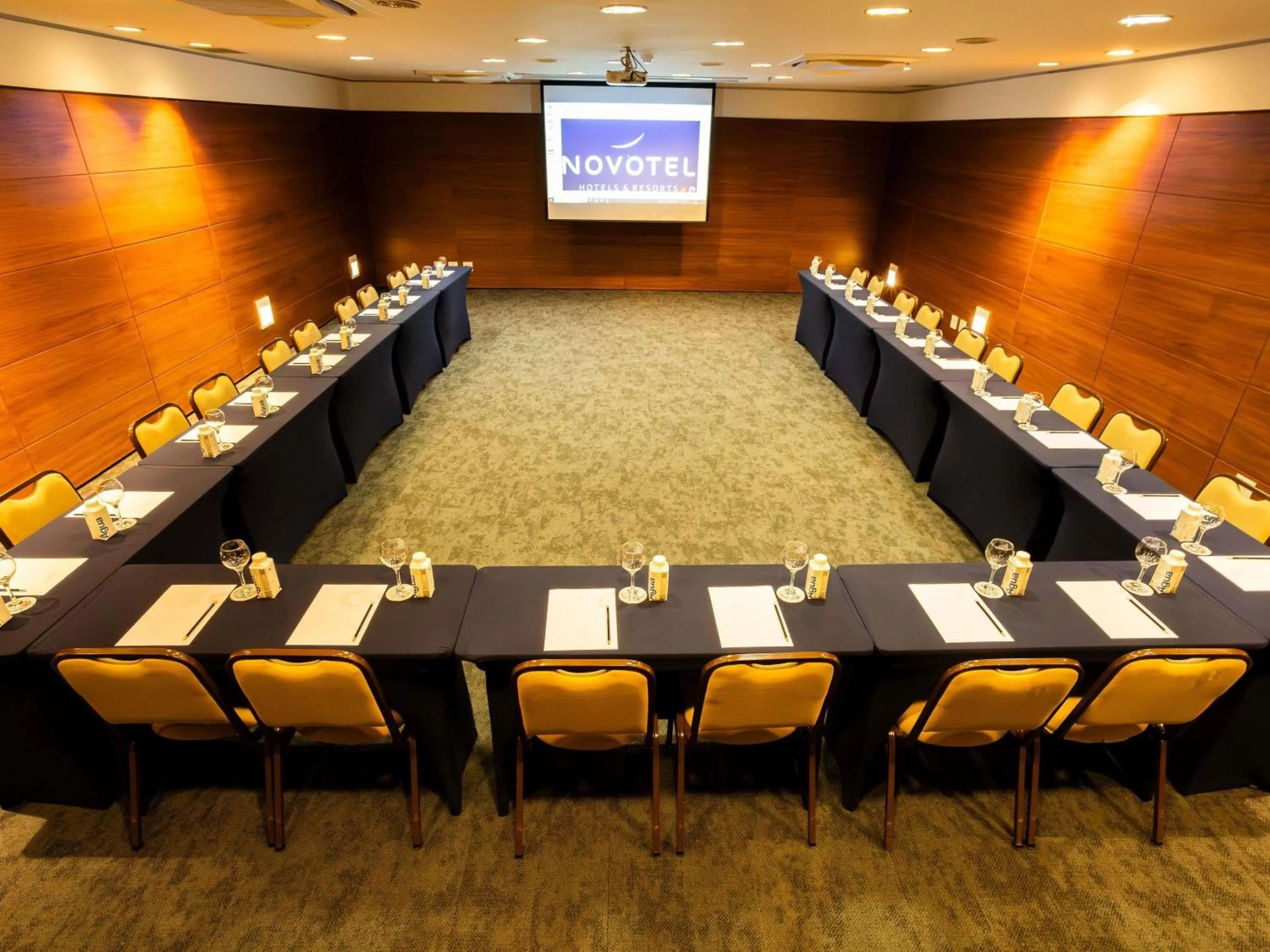 Meeting/conference room in Novotel Florianopolis