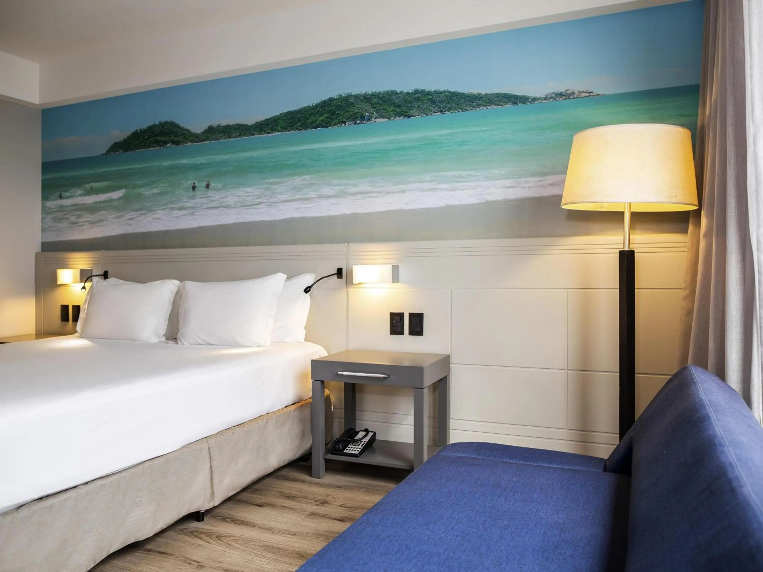 Bedroom, Bed in Novotel Florianopolis