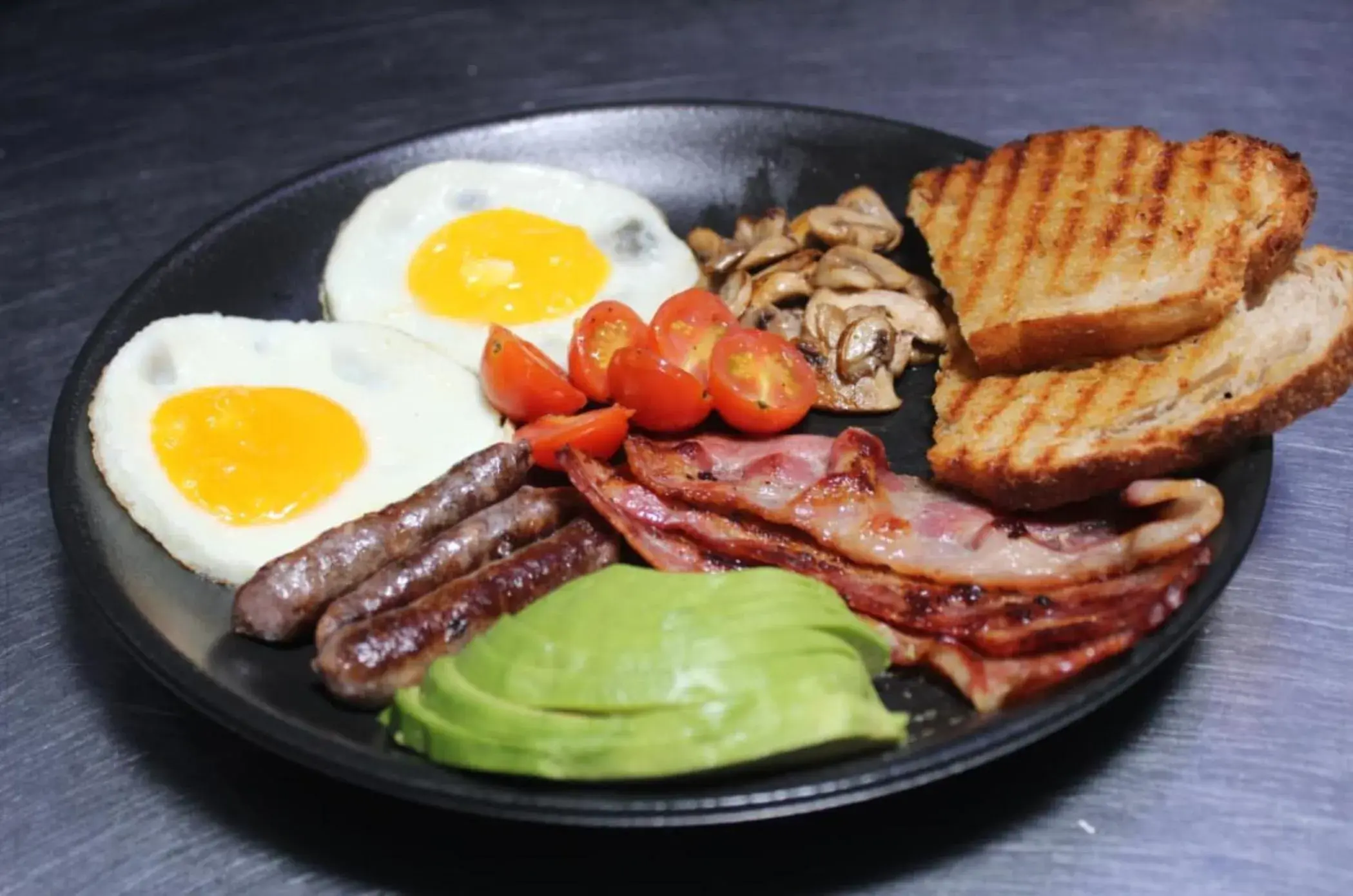 Breakfast in Never at Home Green Point Breakfast in Never at Home Green Point