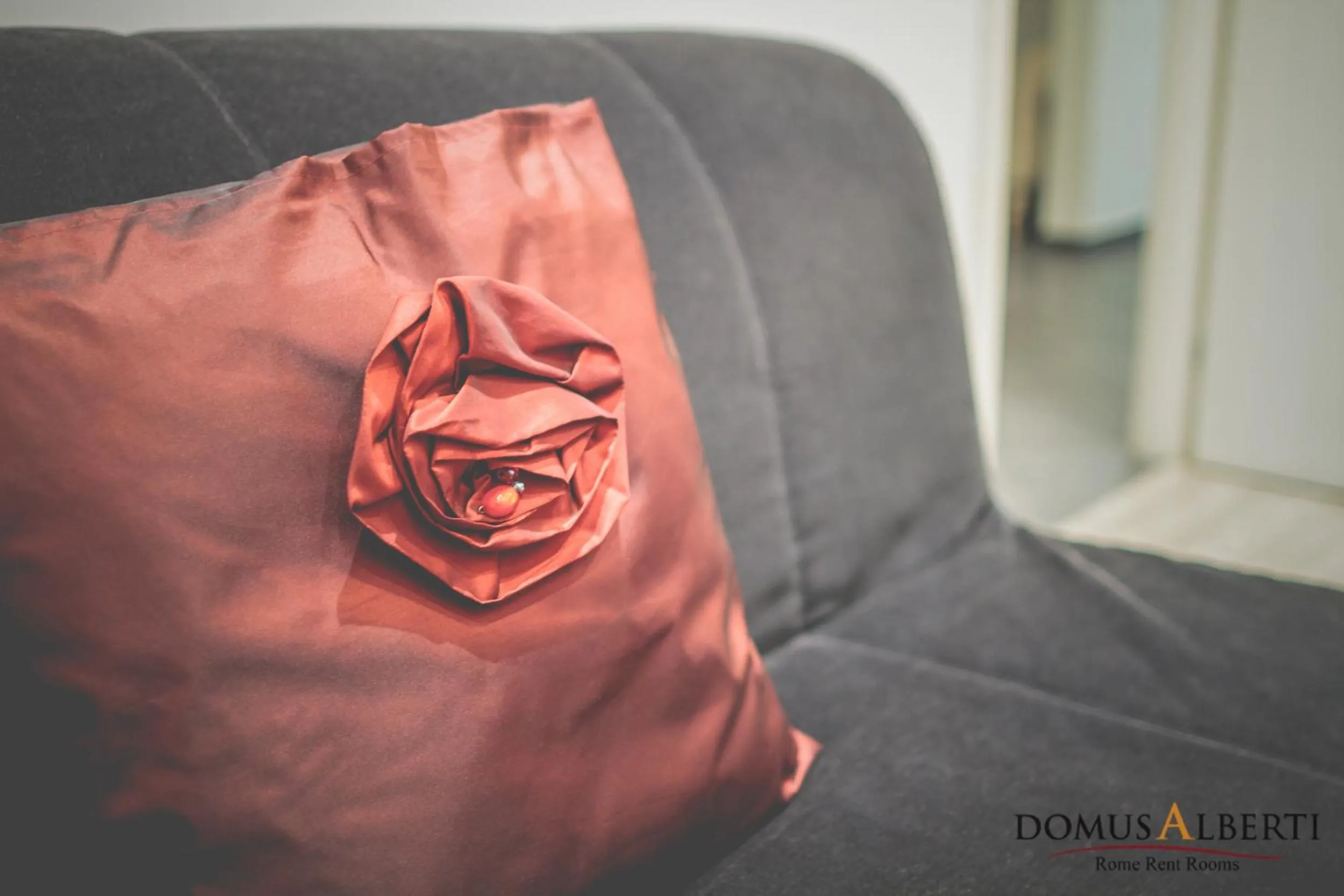 Decorative detail in Domus Alberti Bed & Breakfast