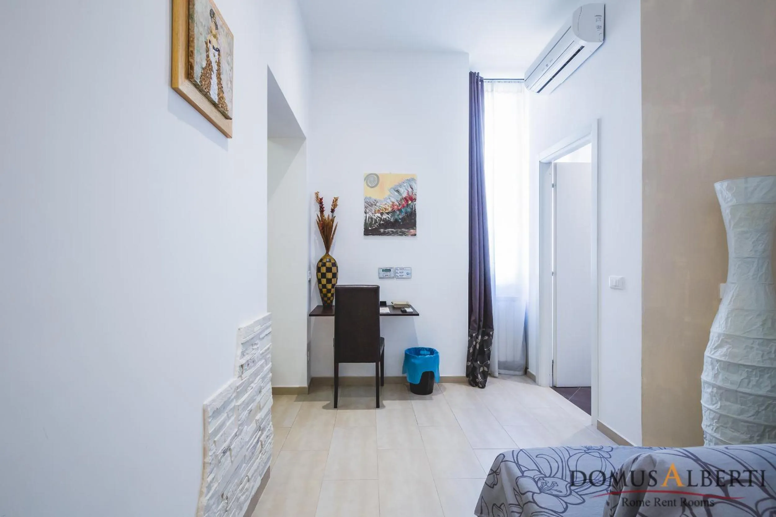 Photo of the whole room, Bed in Domus Alberti Bed & Breakfast