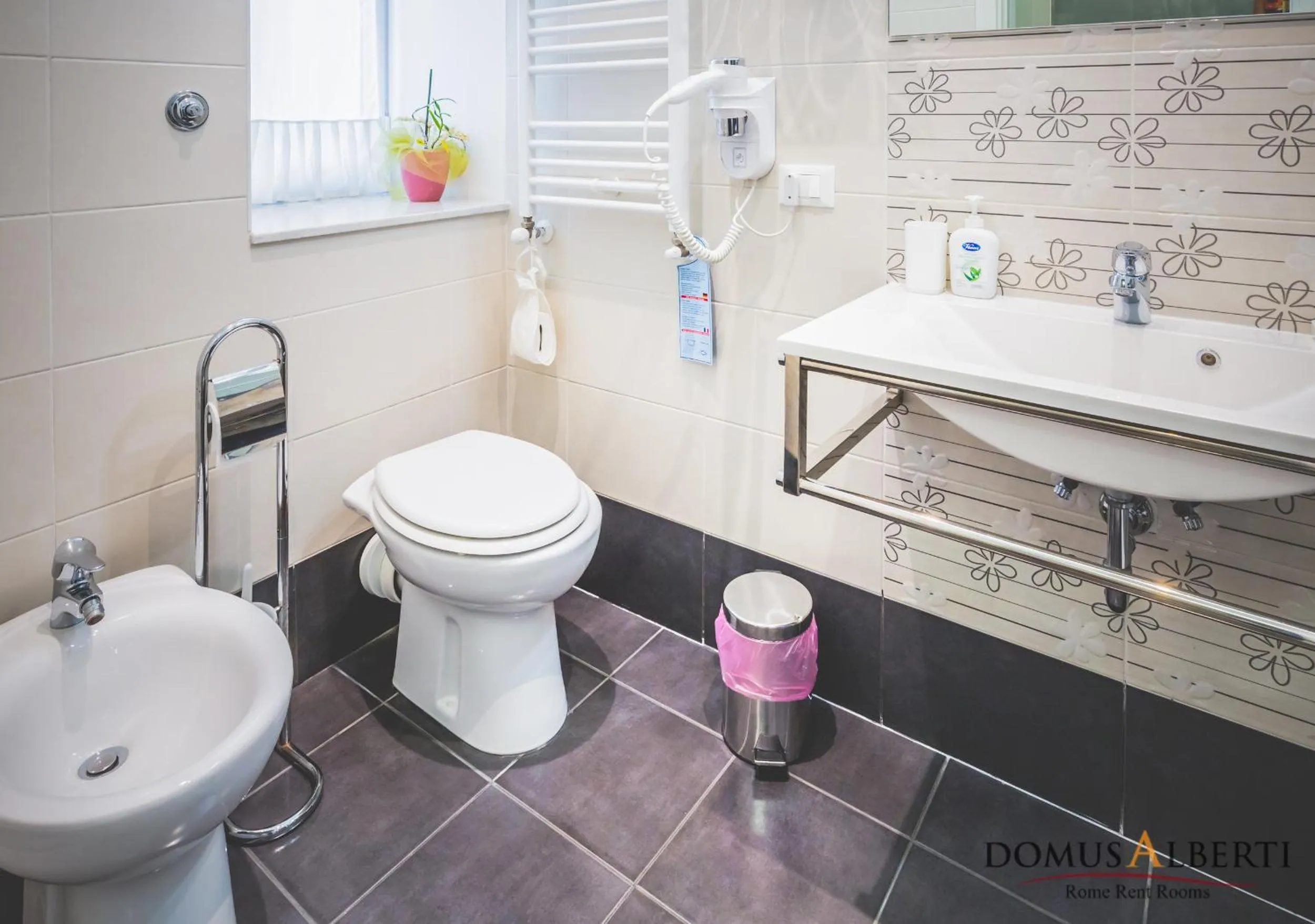 Bathroom in Domus Alberti Bed & Breakfast