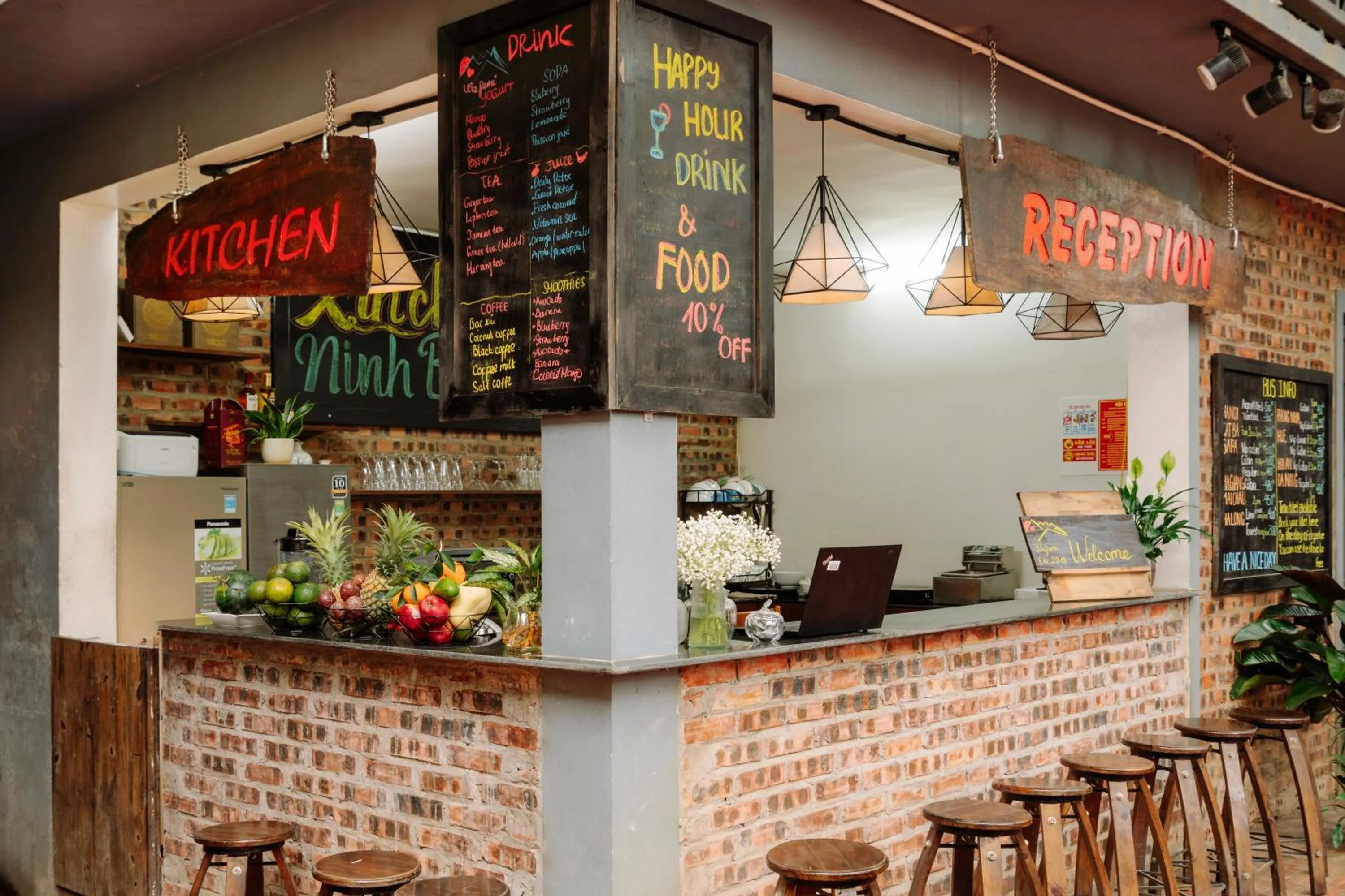 Restaurant/places to eat in Wafami Hostel Ninh Binh