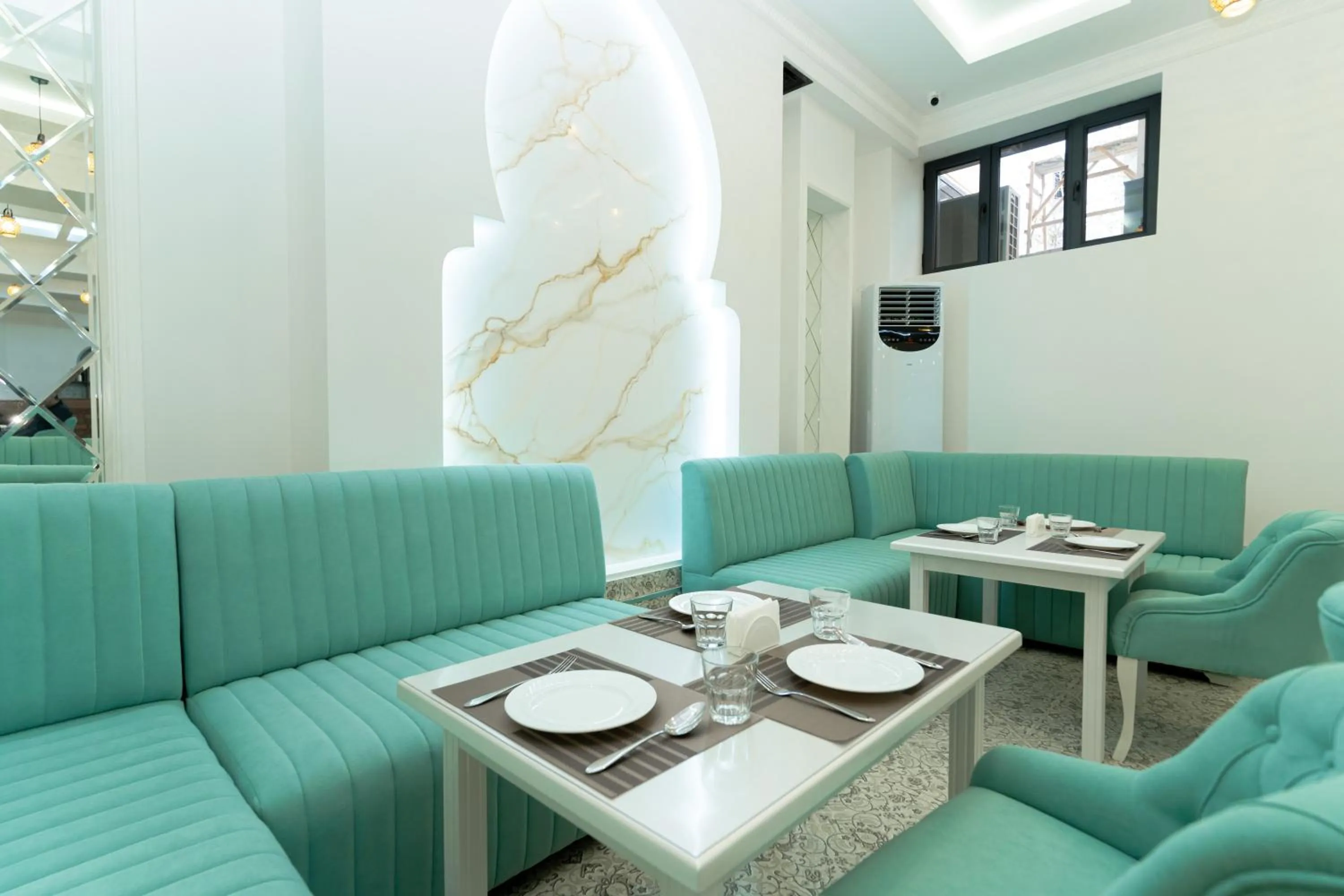 Restaurant/places to eat in The Heritage Tashkent