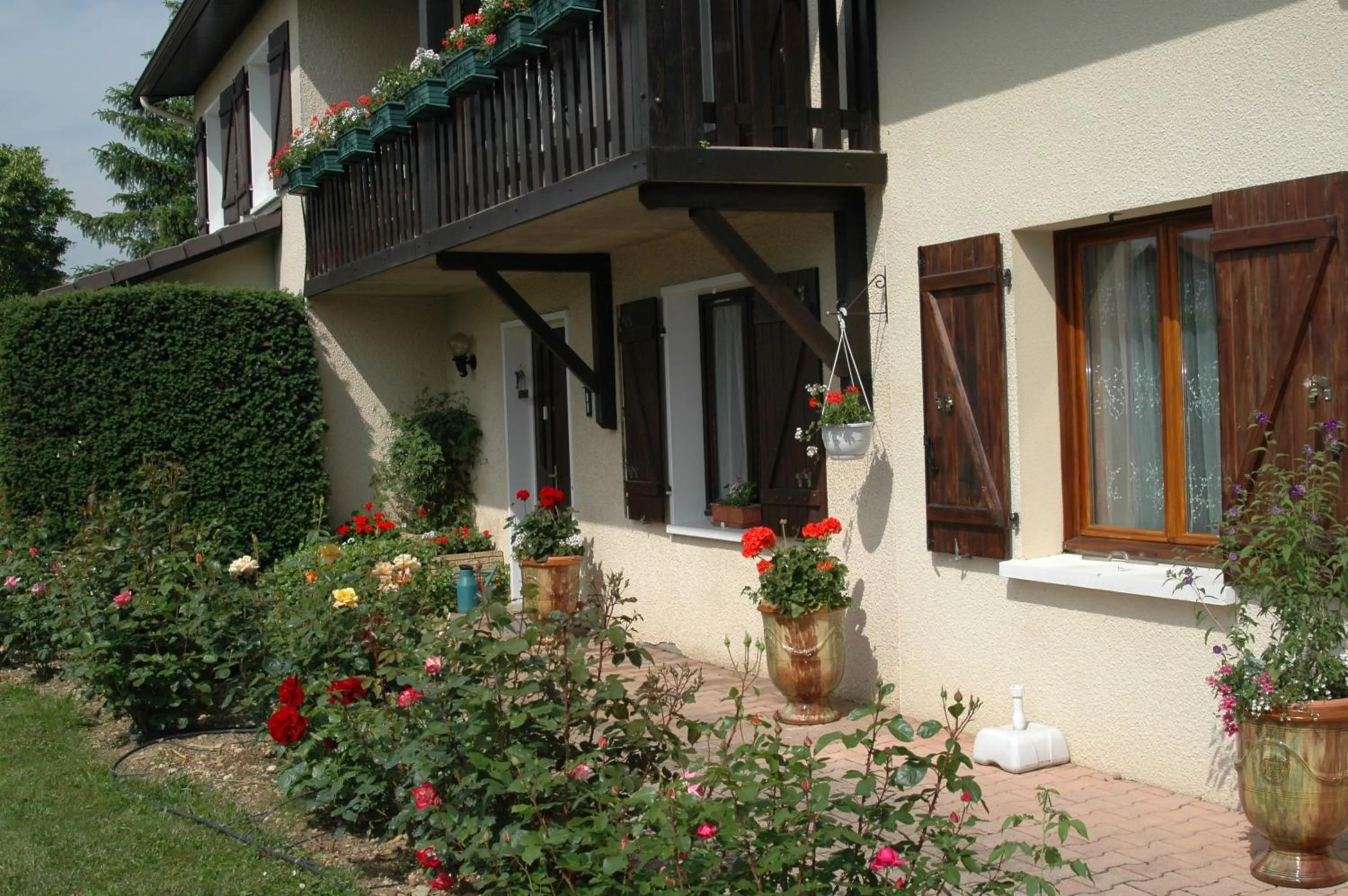 Le Jardin de Roses DOMINIQUE LOREAU