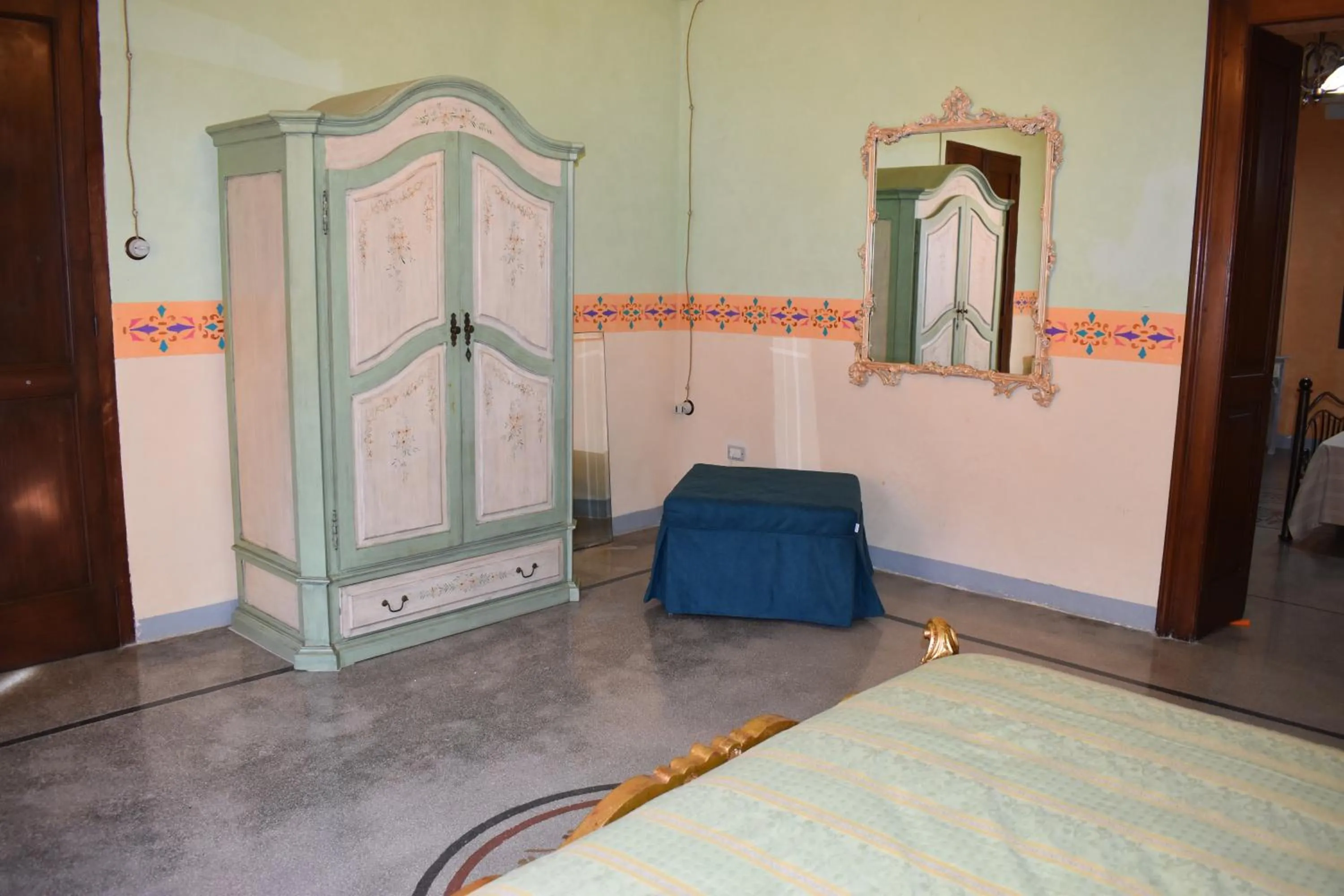 furniture, Bed in Borgo dei Filitti - B&B artistico - Piscina Solarium & Enoteca