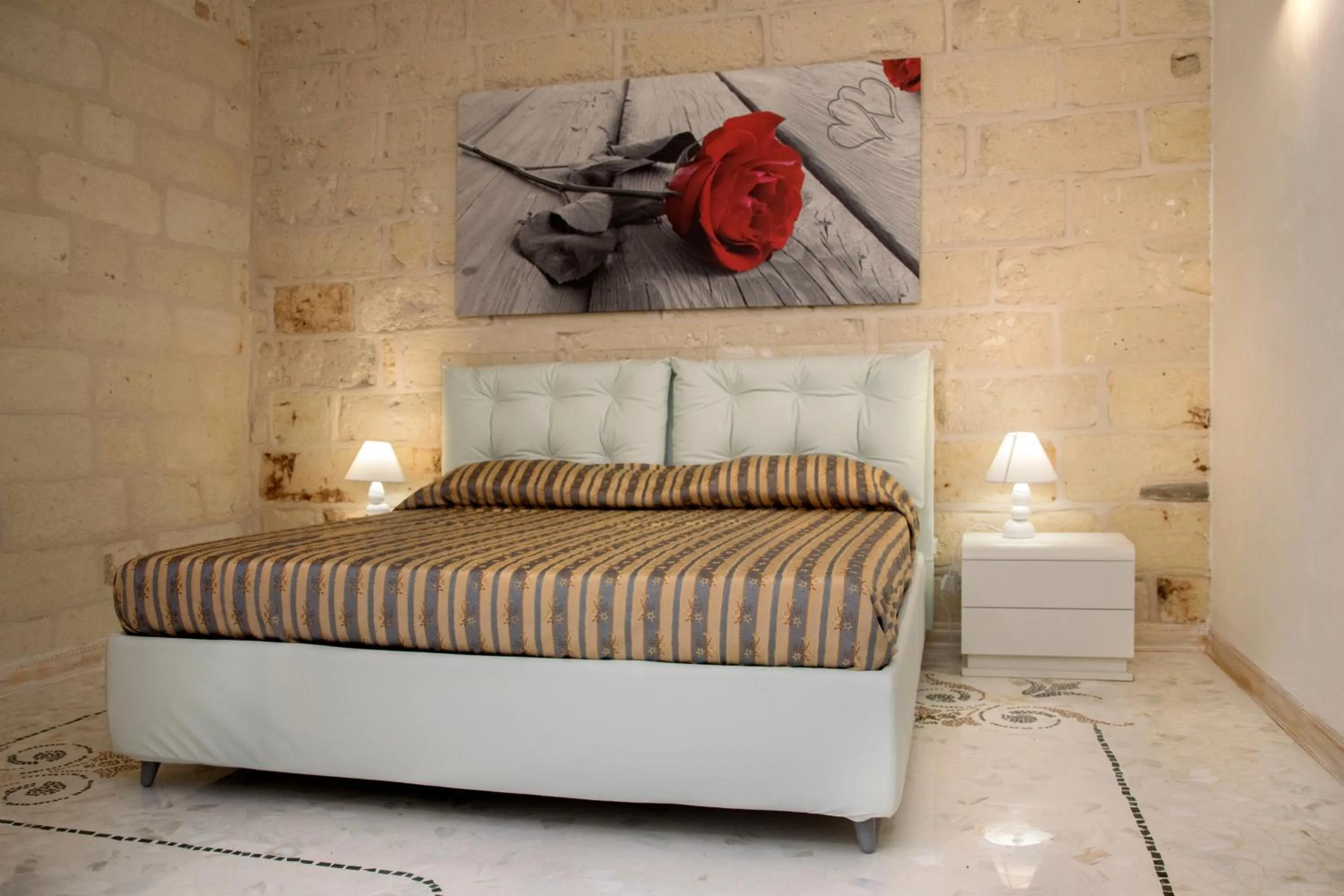 Bedroom, Bed in Borgo dei Filitti - B&B artistico - Piscina Solarium & Enoteca