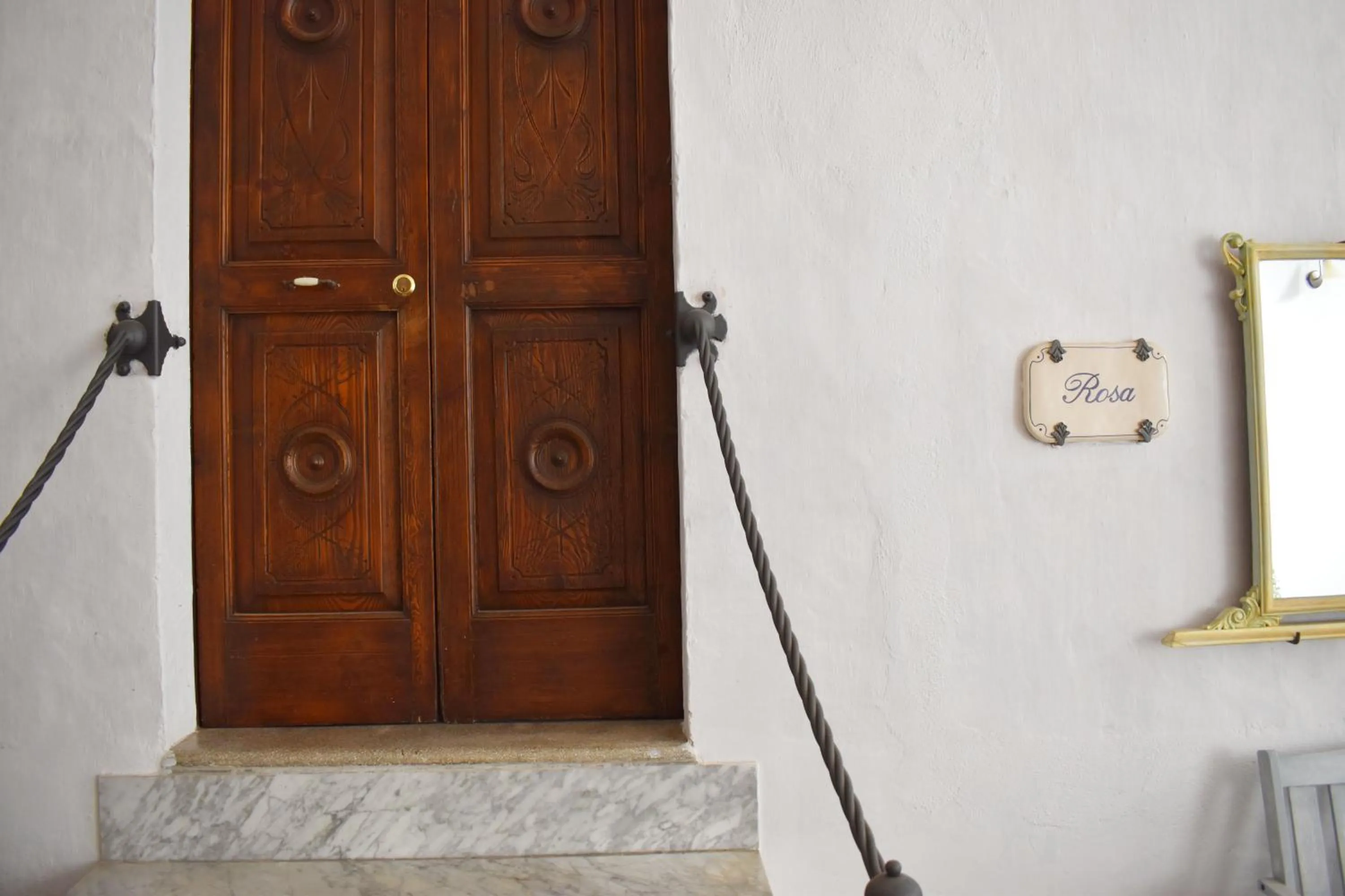 Facade/entrance in Borgo dei Filitti - B&B artistico - Piscina Solarium & Enoteca