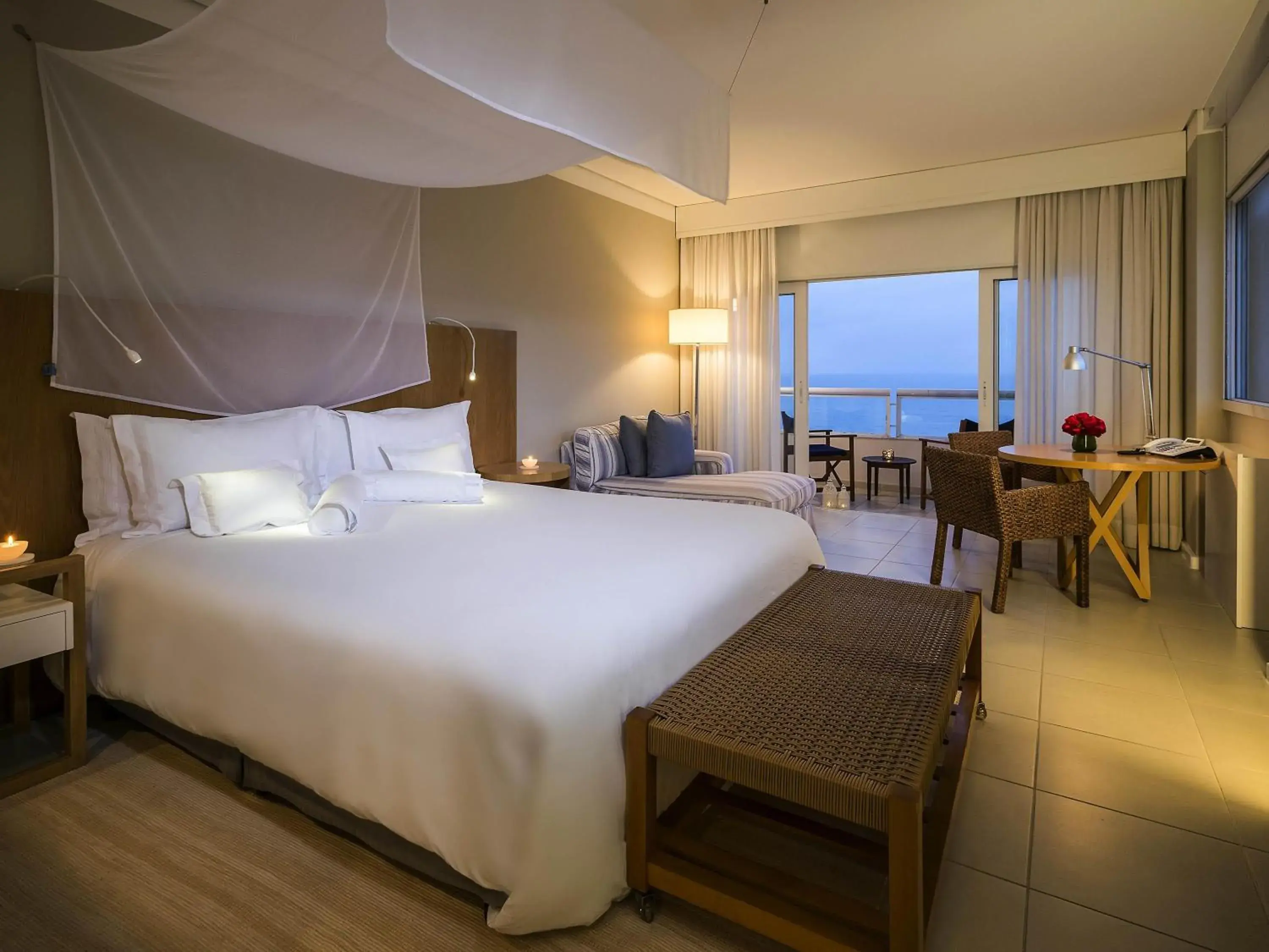 Bedroom, Bed in Hotel Jequitimar Guaruja Resort & Spa by Accor - Ex Sofitel Bedroom, Bed in Hotel Jequitimar Guaruja Resort & Spa by Accor - Ex Sofitel