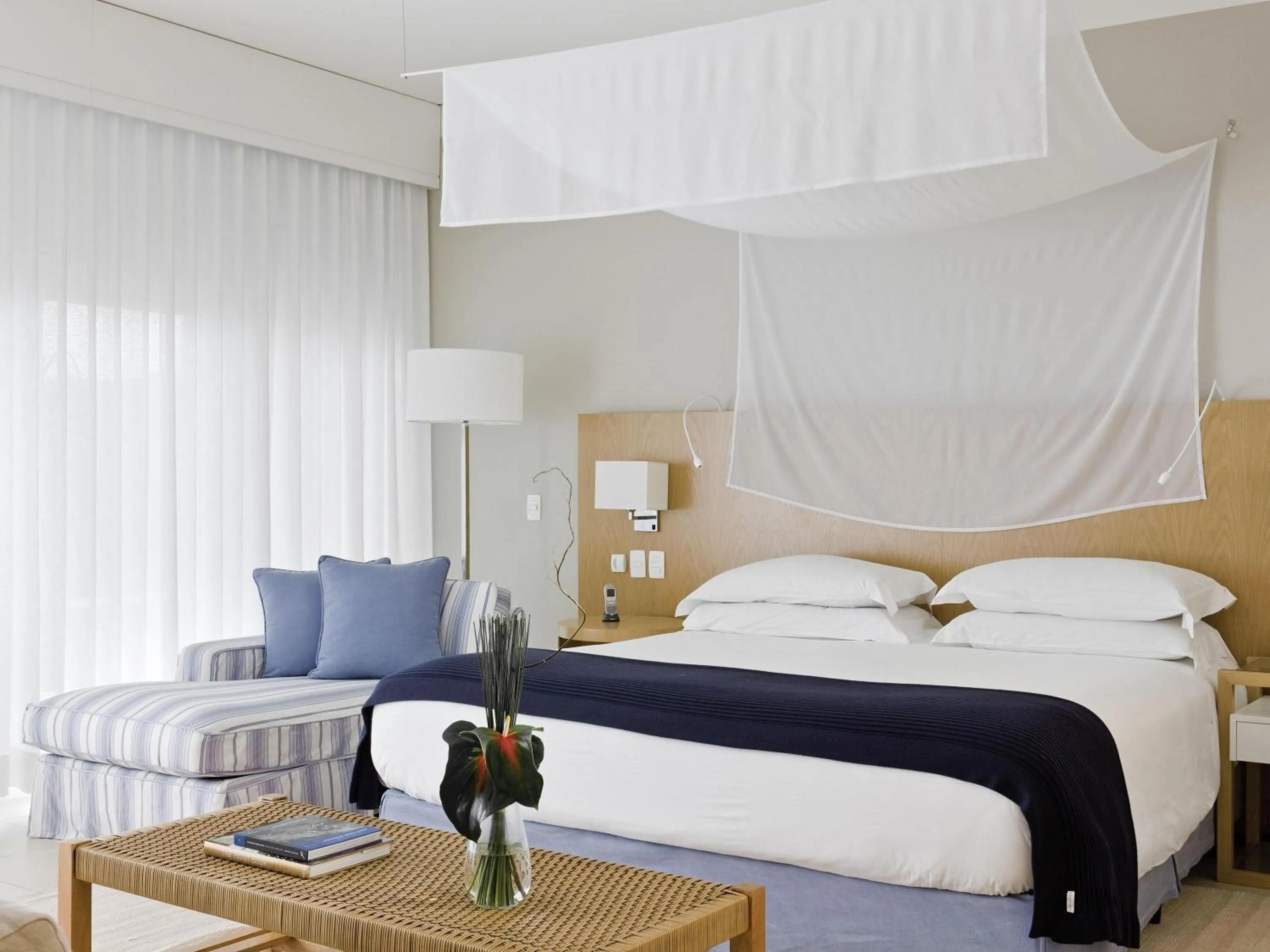 Bedroom, Bed in Hotel Jequitimar Guaruja Resort & Spa by Accor - Ex Sofitel