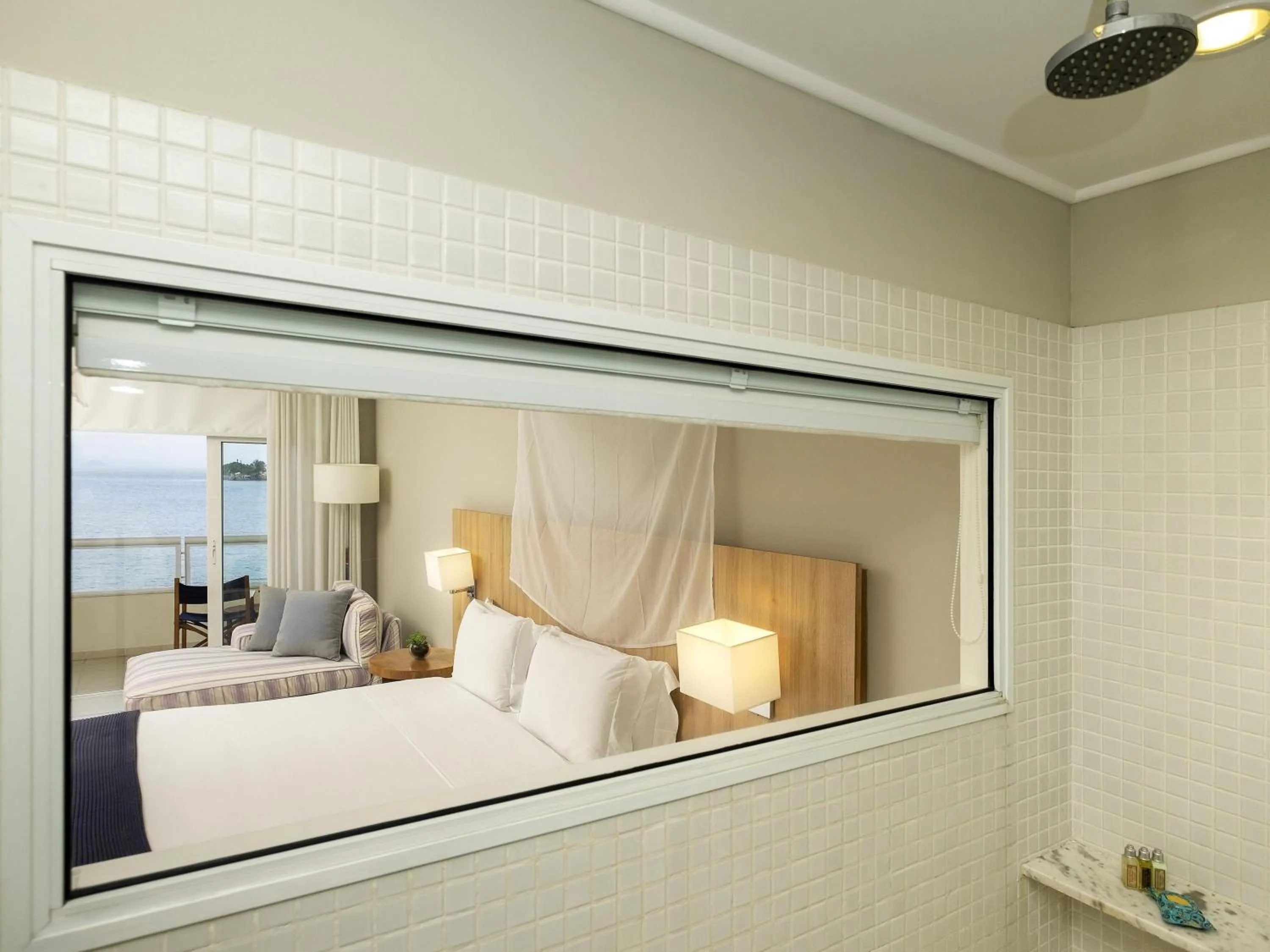 Bedroom, Bed in Hotel Jequitimar Guaruja Resort & Spa by Accor - Ex Sofitel