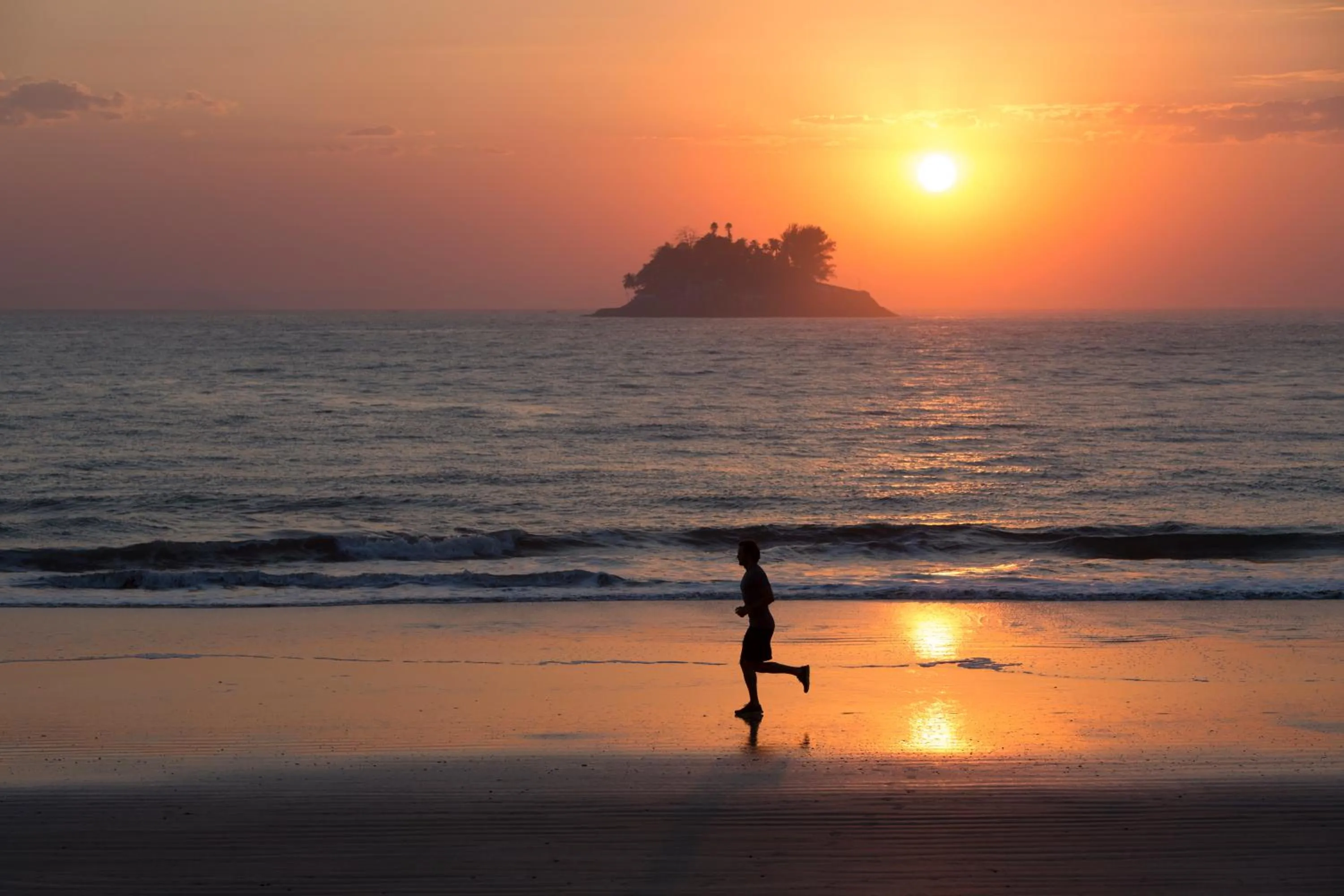 Beach in Hotel Jequitimar Guaruja Resort & Spa by Accor - Ex Sofitel