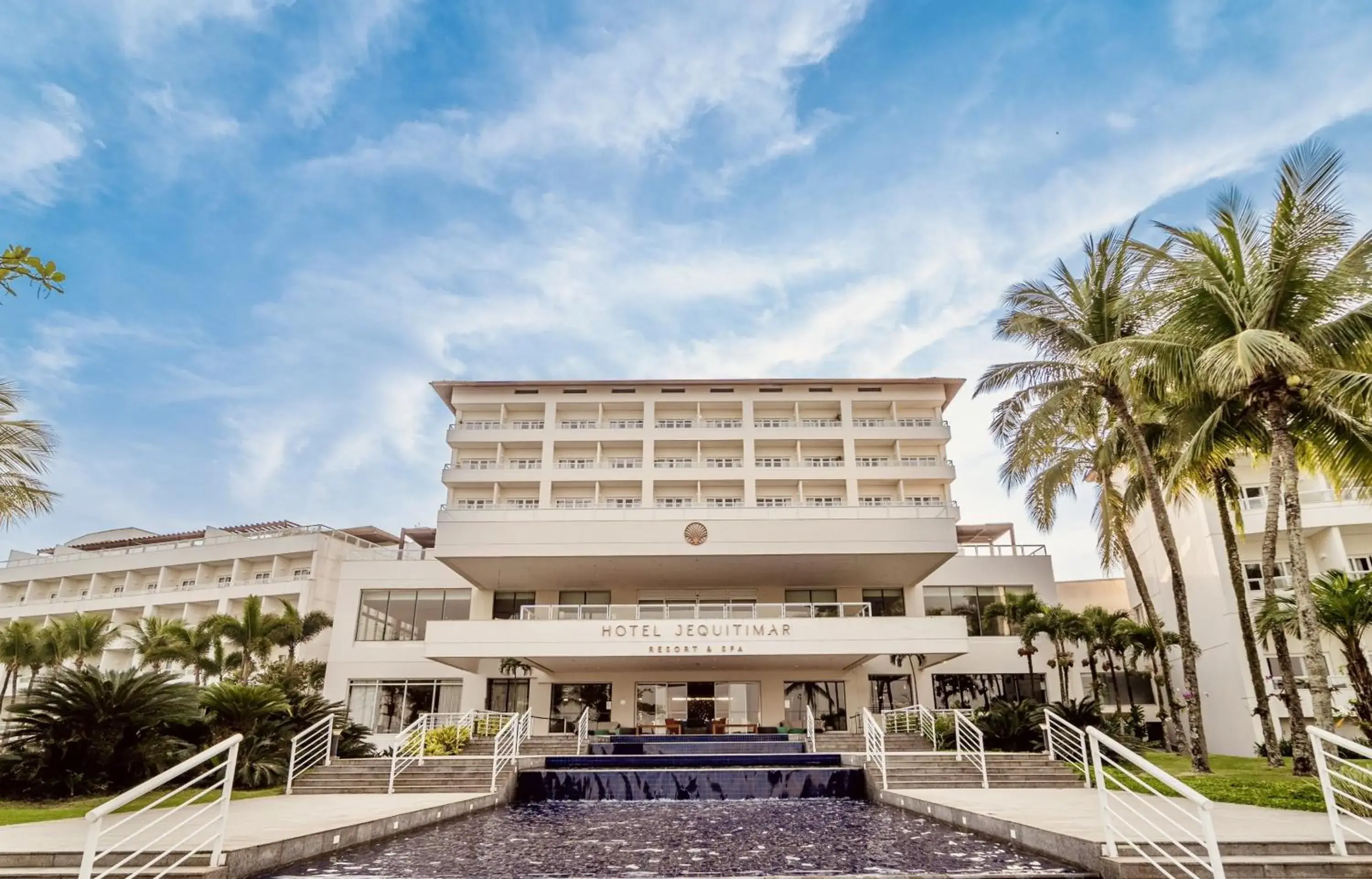 Property building in Hotel Jequitimar Guaruja Resort & Spa by Accor - Ex Sofitel Property building in Hotel Jequitimar Guaruja Resort & Spa by Accor - Ex Sofitel