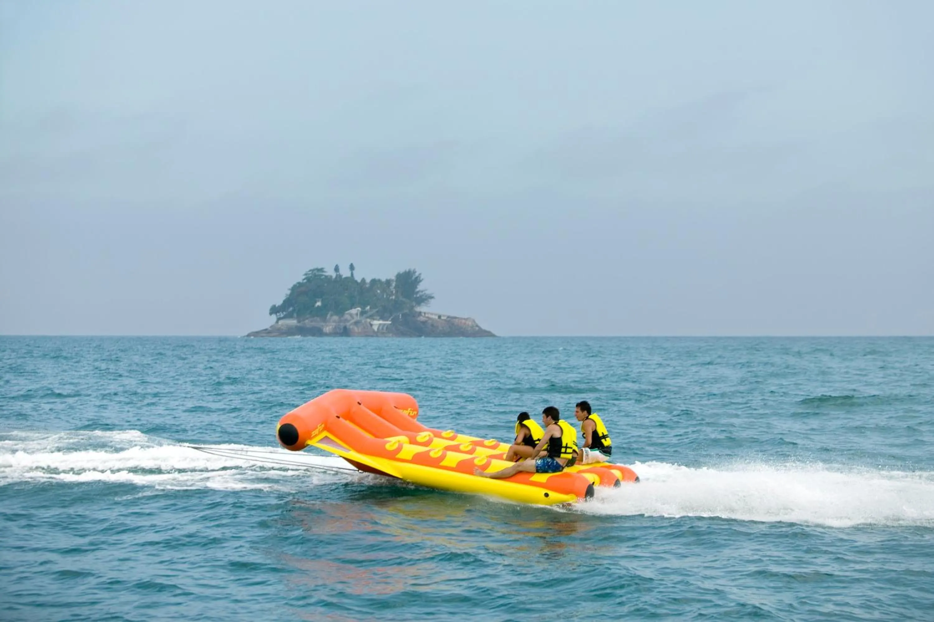 Beach in Hotel Jequitimar Guaruja Resort & Spa by Accor - Ex Sofitel