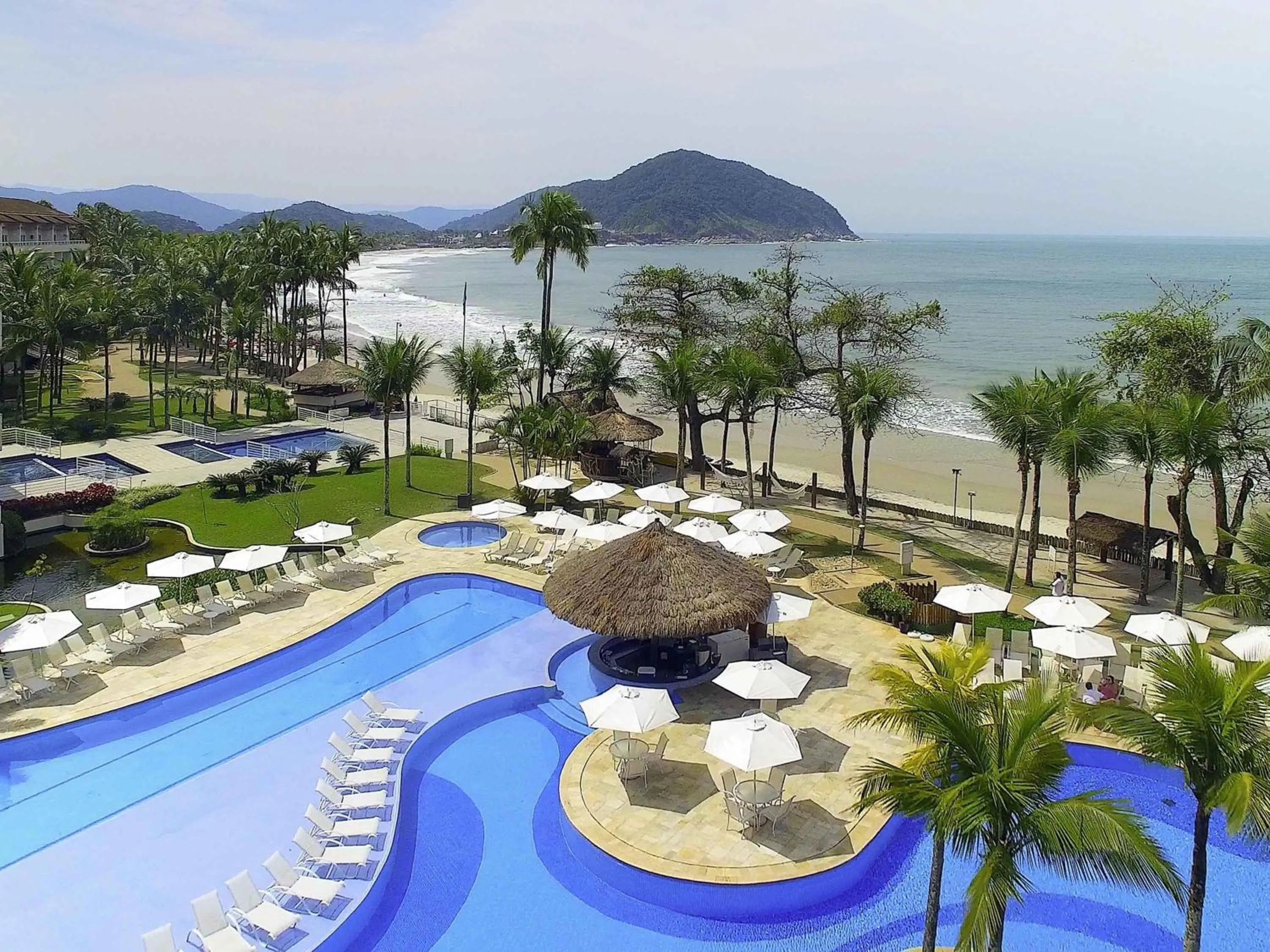Lounge or bar in Hotel Jequitimar Guaruja Resort & Spa by Accor - Ex Sofitel
