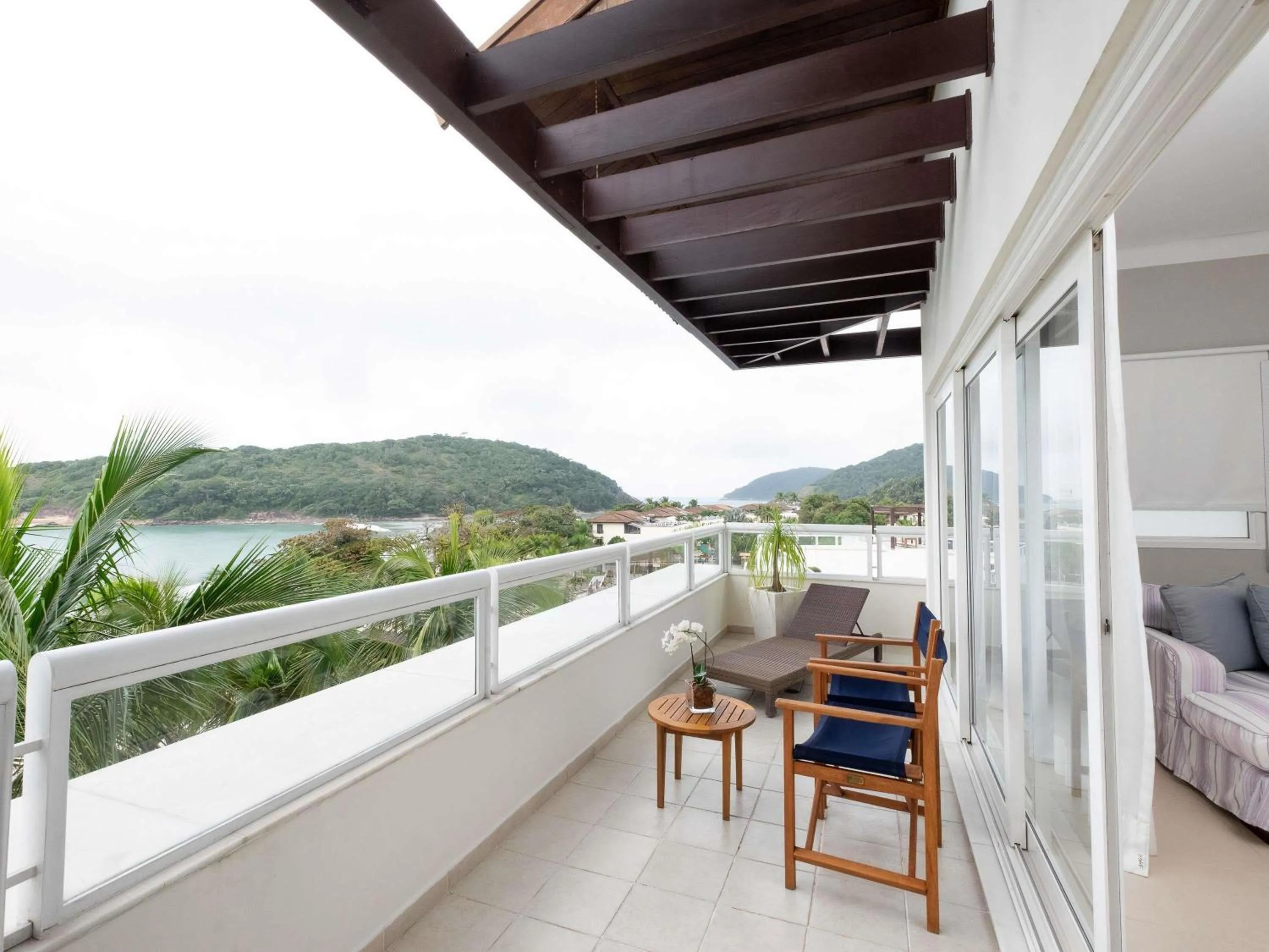 Bedroom in Hotel Jequitimar Guaruja Resort & Spa by Accor - Ex Sofitel